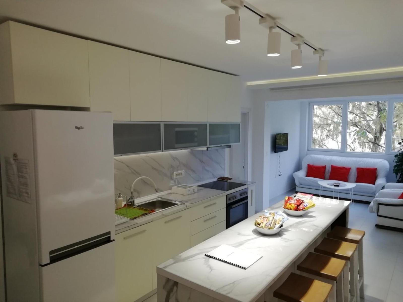 EVA WorldMap Oasis 2BR, 2BA, Free Parking, Balcony view 3