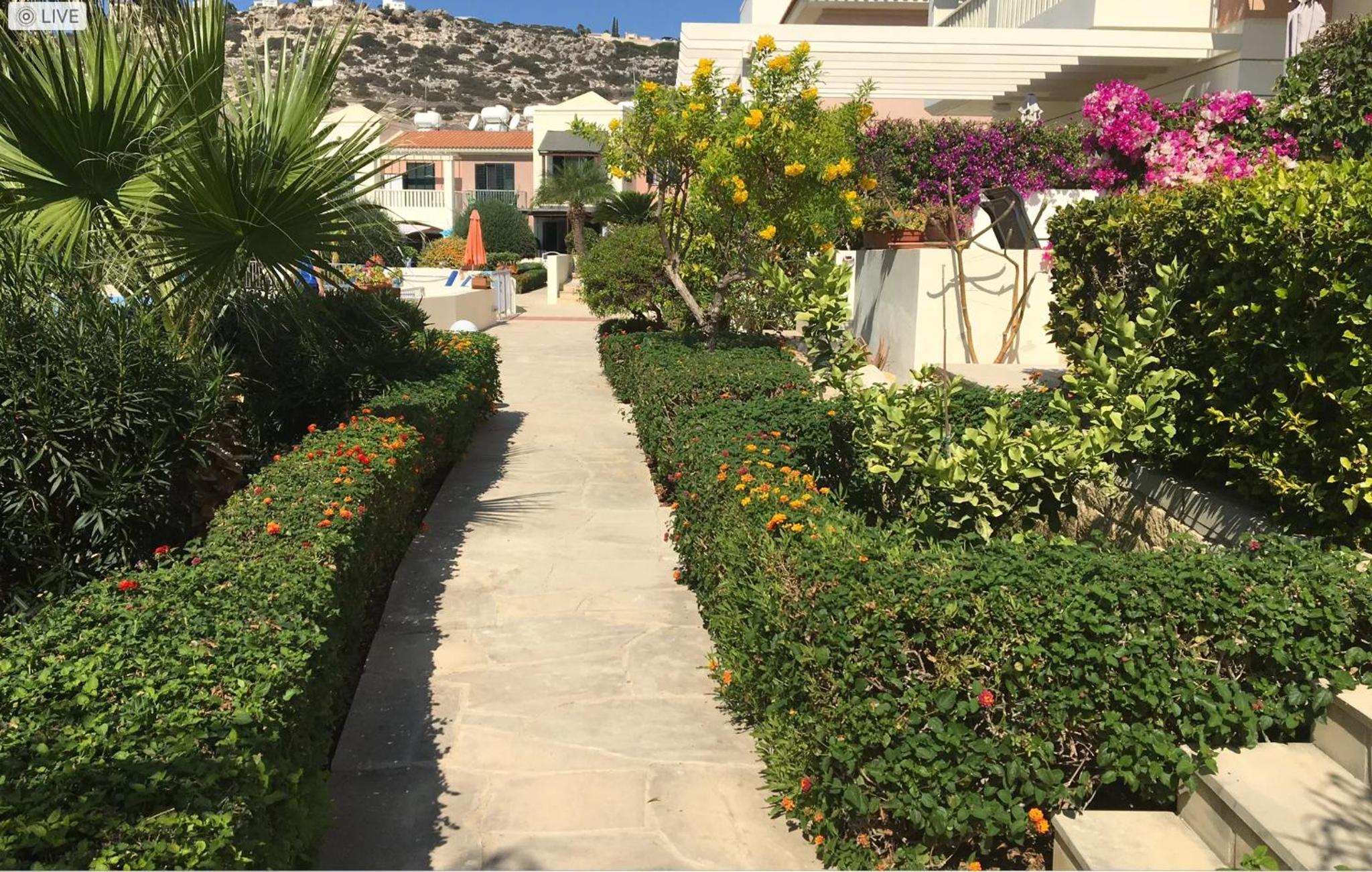 2 bedroom townhouse lower peyia paphos Cyprus