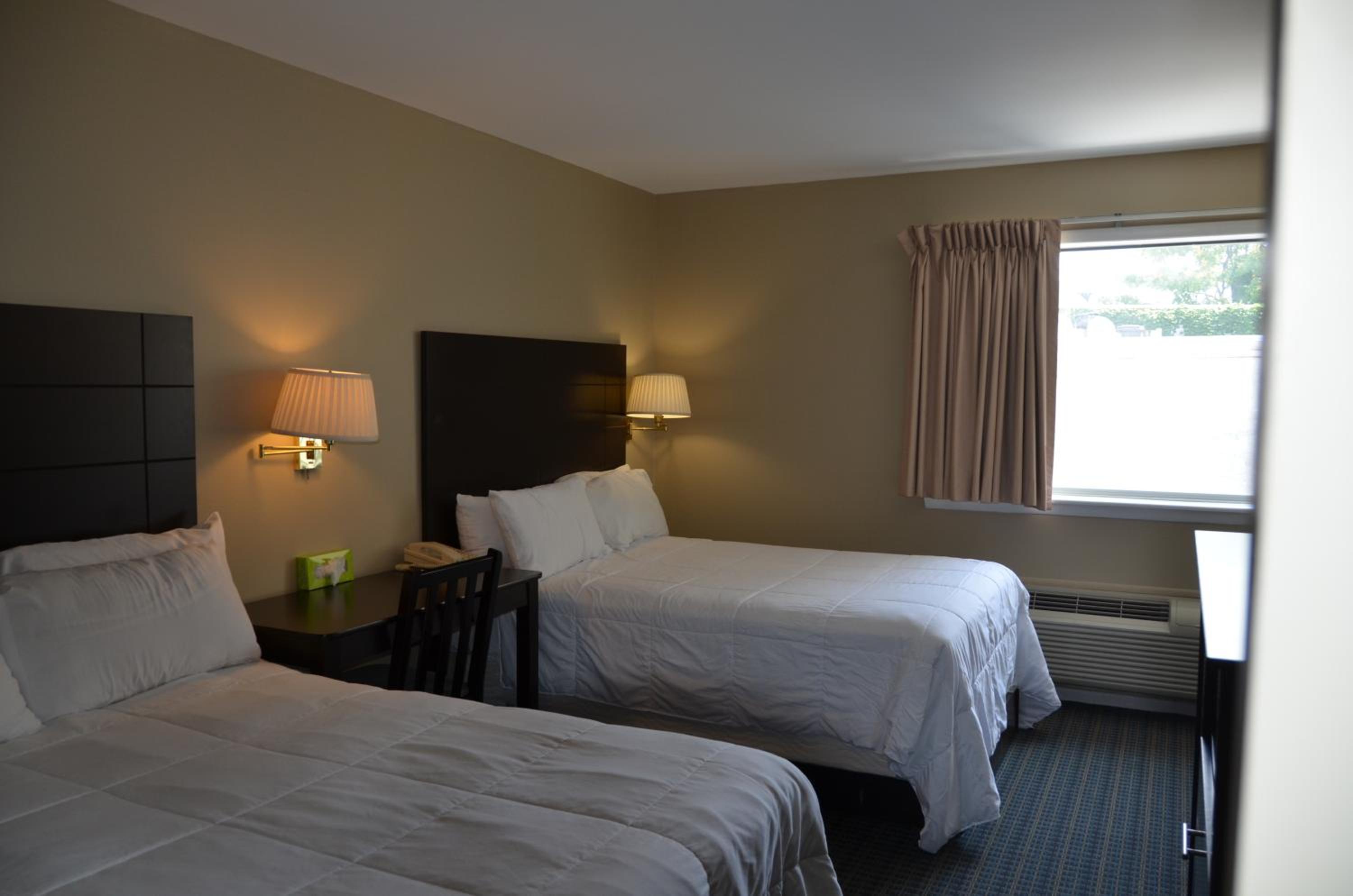 Mainstay Inn - Property Image 2