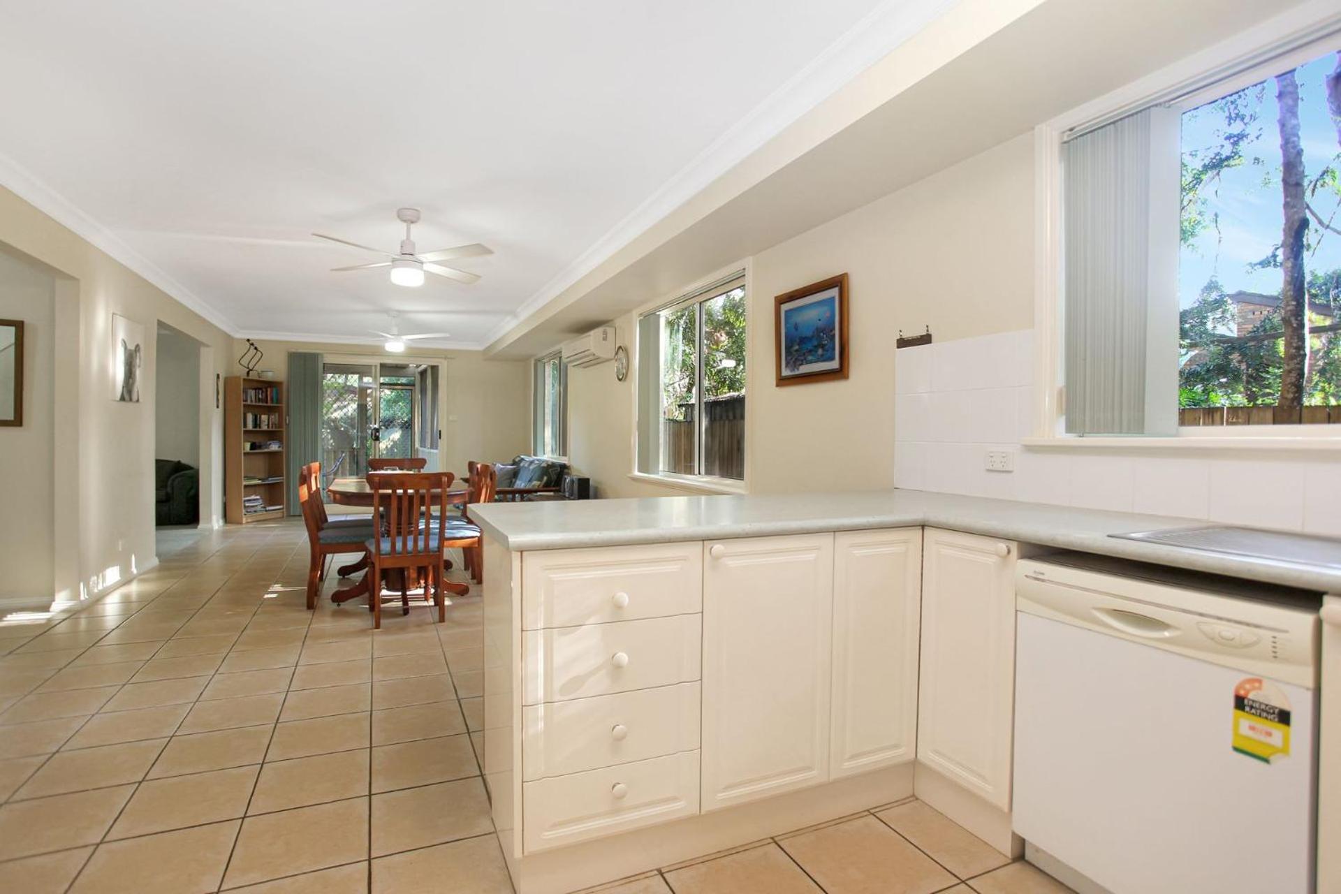 Four Bedroom Quality Townhouse