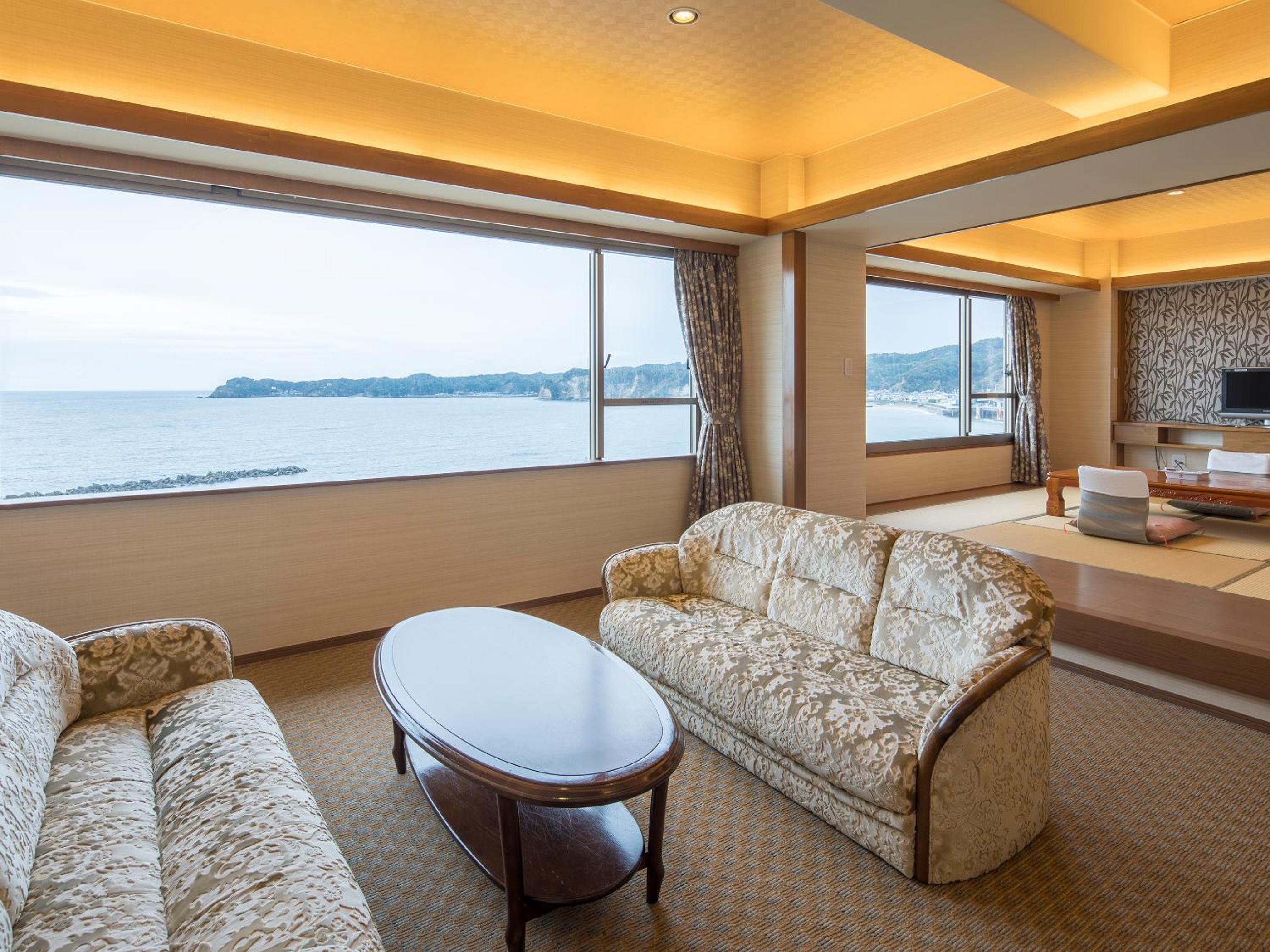 Mikazuki Sea-Park Hotel Katsuura