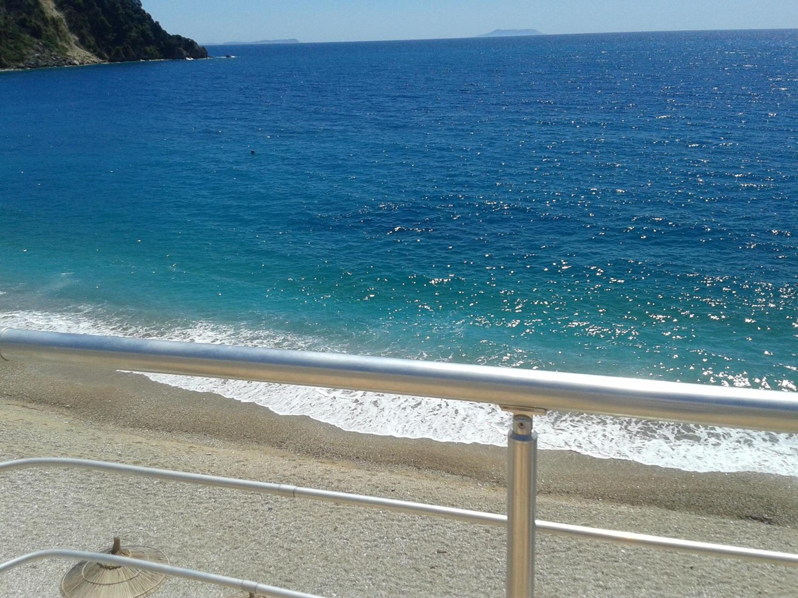 Magic Ionian Apartments & Rooms