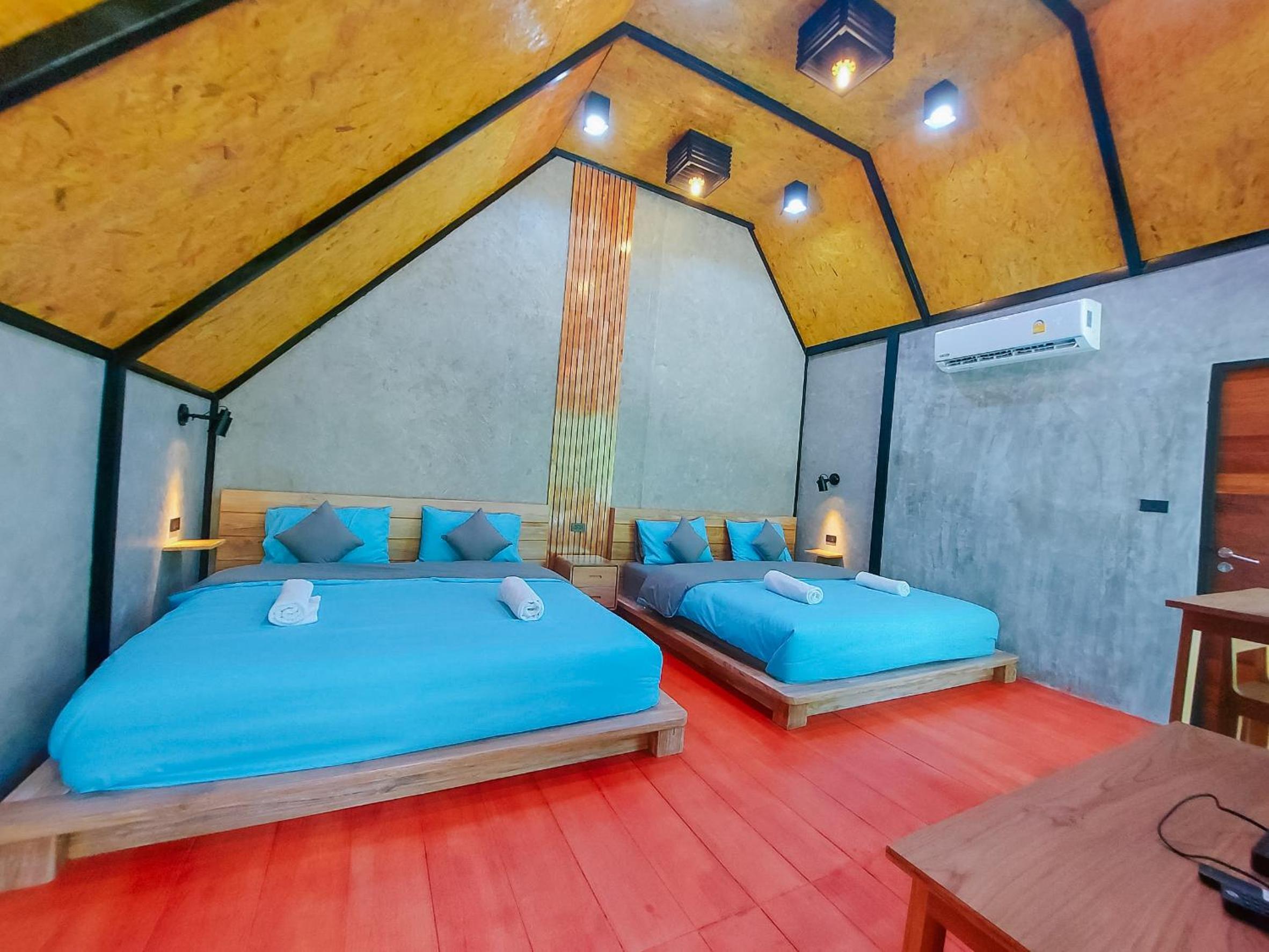 สกายโฮม วัดเจดีย์ไอ้ไข่ Resort & Restaurant