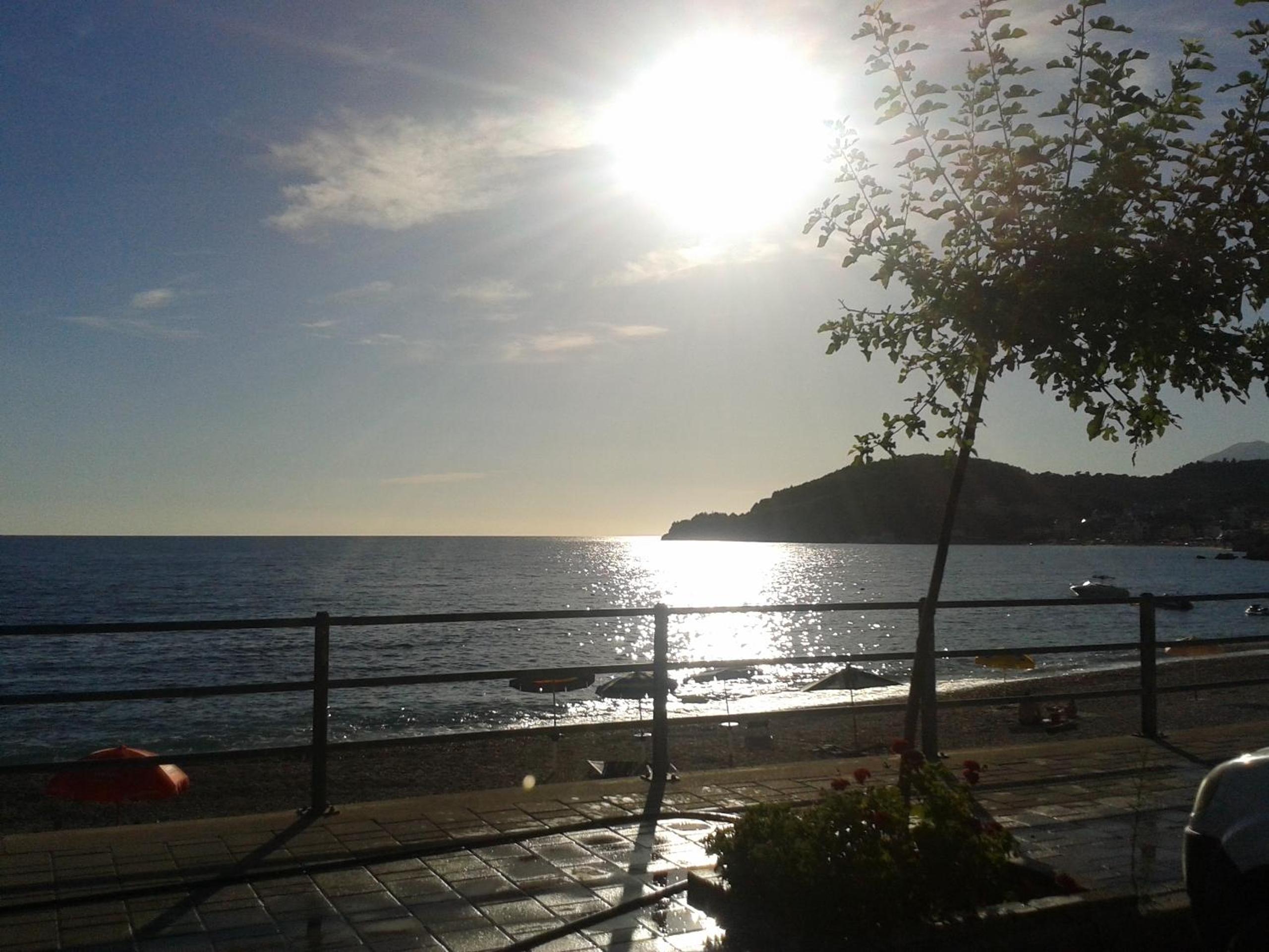 Magic Ionian Apartments & Rooms
