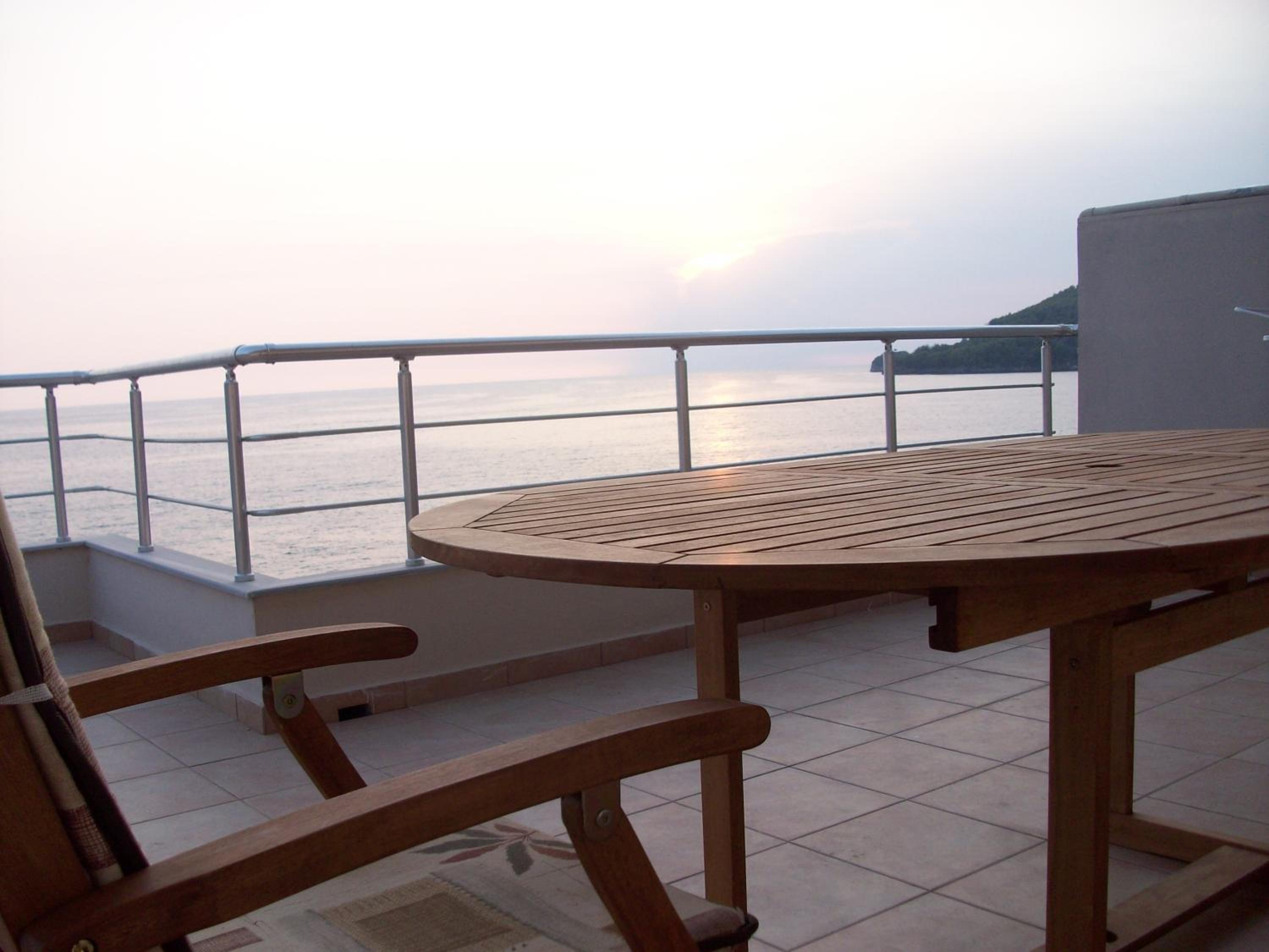 Magic Ionian Apartments & Rooms