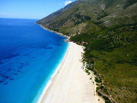 Magic Ionian Apartments & Rooms