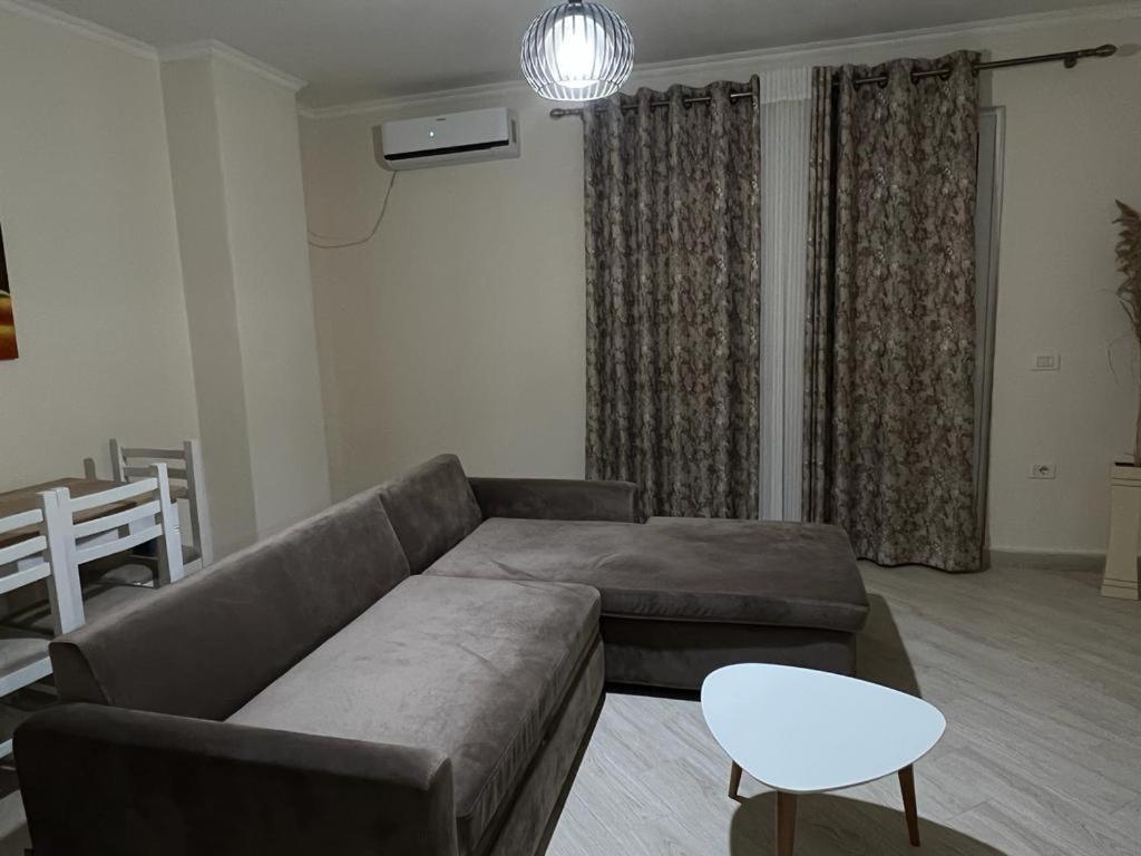 Alb's Apartment 2