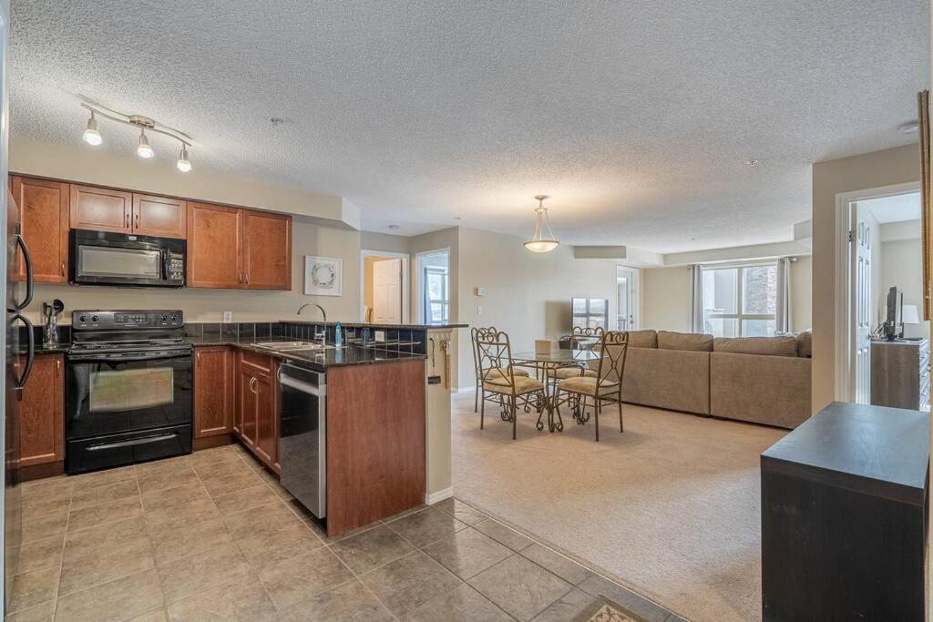 Lookout Pointe, Lakeview, Pool, Hot Tub, Gym