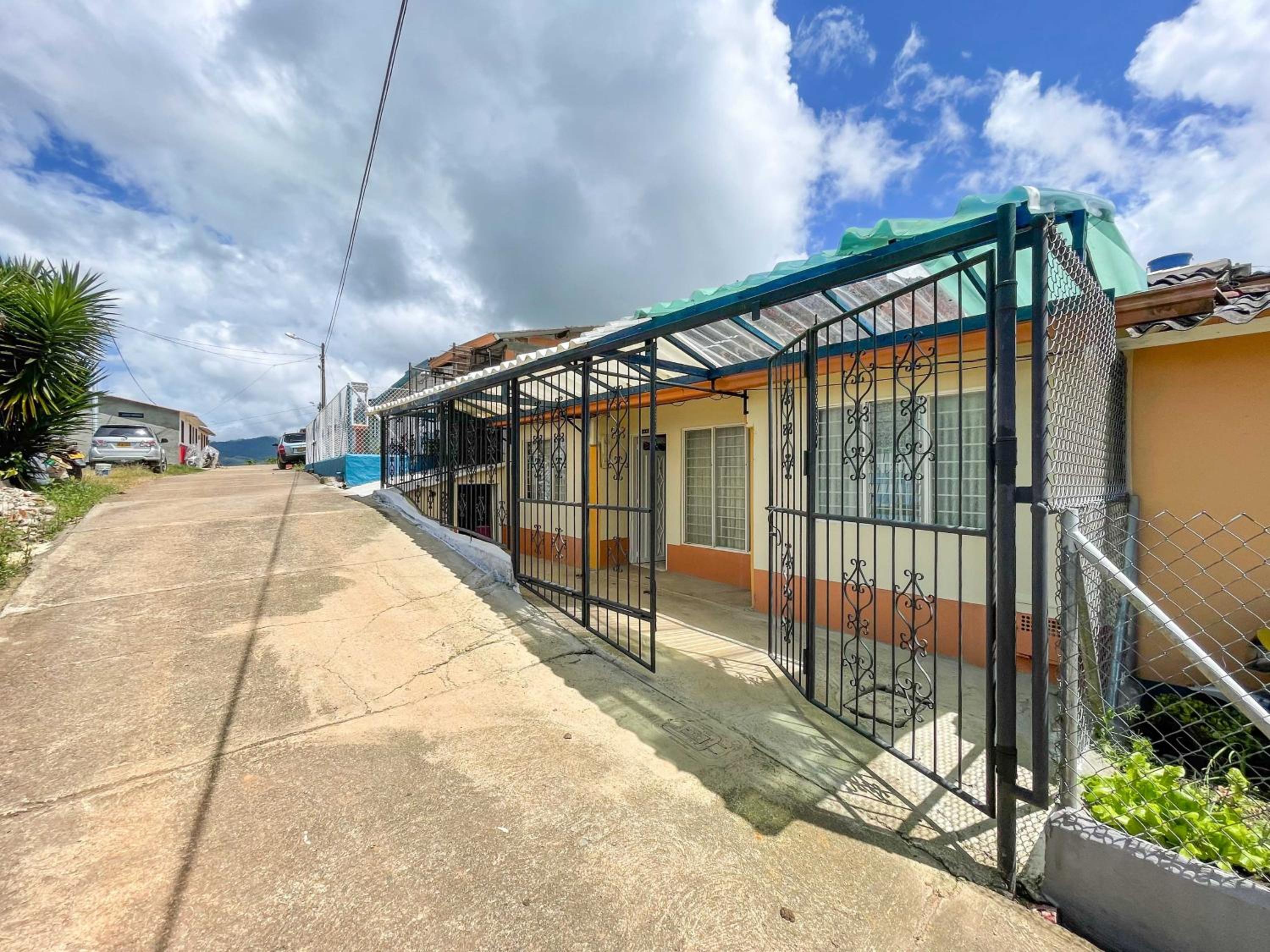 Hotel Casa Los Patios - Image 1