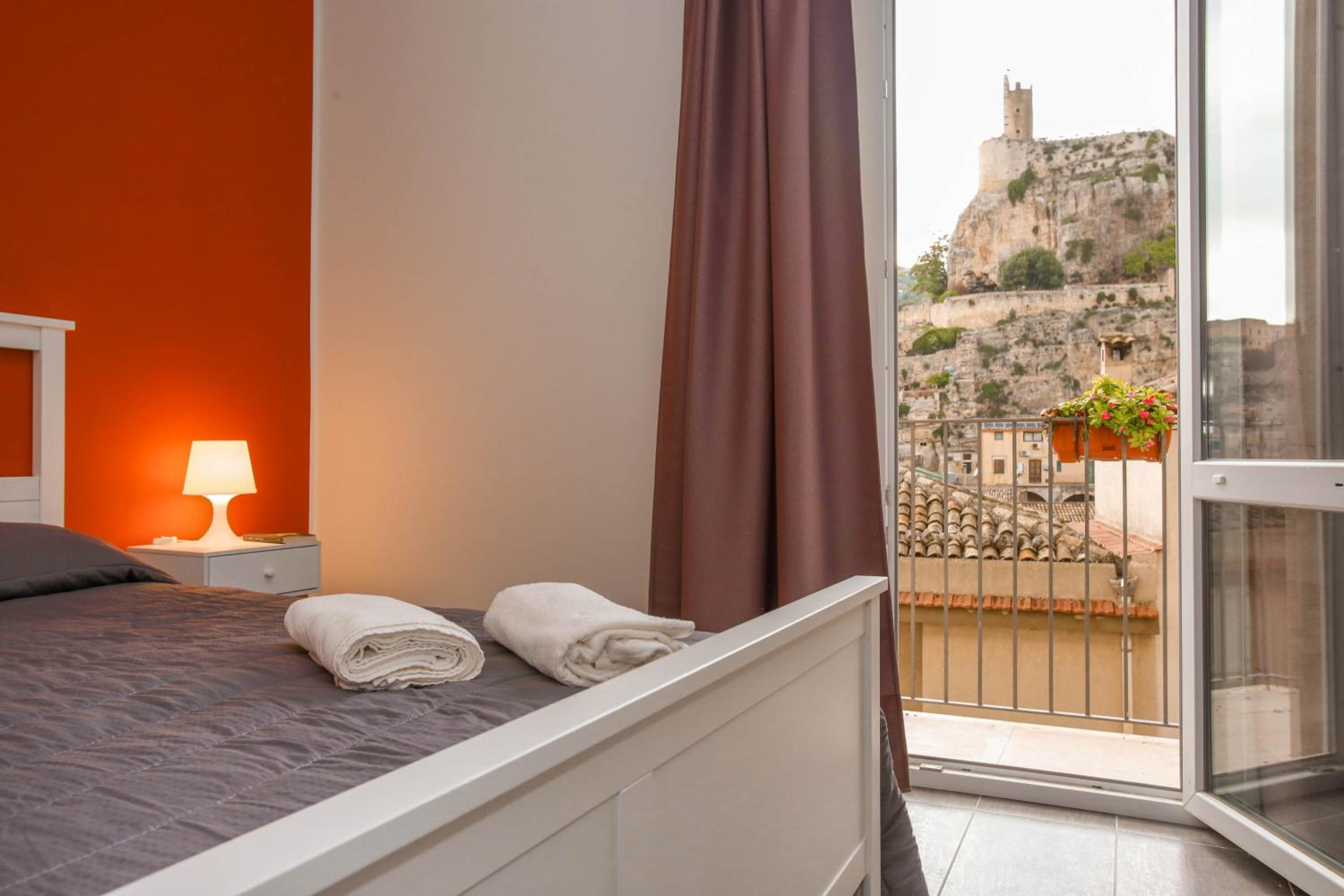 Modica Vacations - La Finestra Sul Castello - Modica Panoramic Flats - Property Image 27