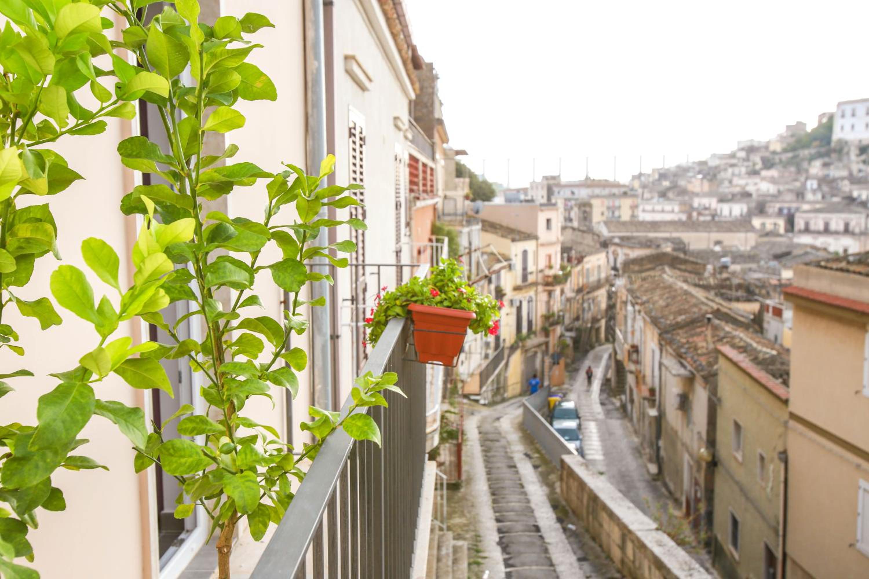 Modica Vacations - La Finestra Sul Castello - Modica Panoramic Flats - Property Image 16