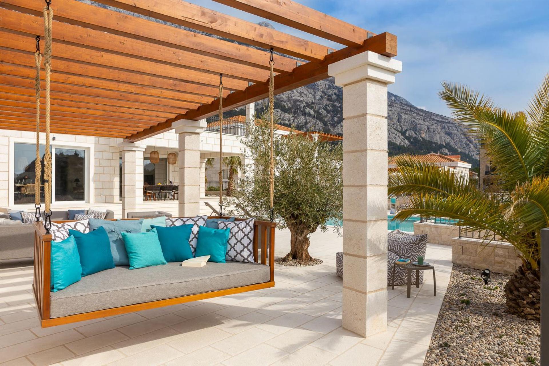 Luxury Villa Salvina view 2