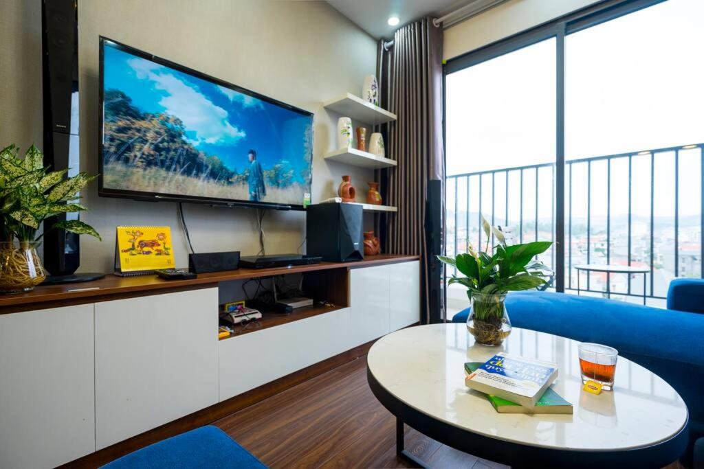 *Ha Long Homestay @ Sunrise Apartment - 2 BR view 5