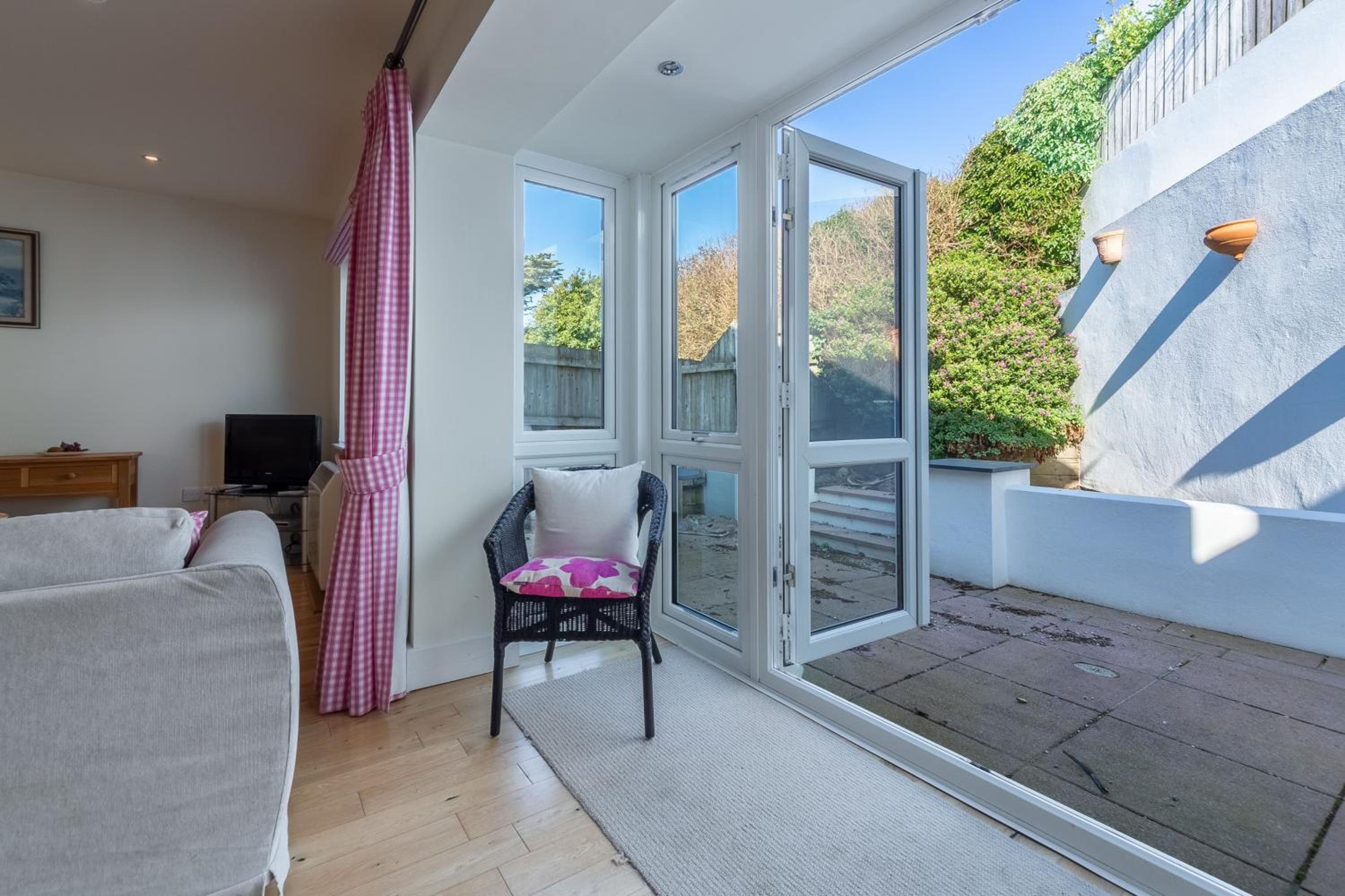 4 Pentire Rocks view 4