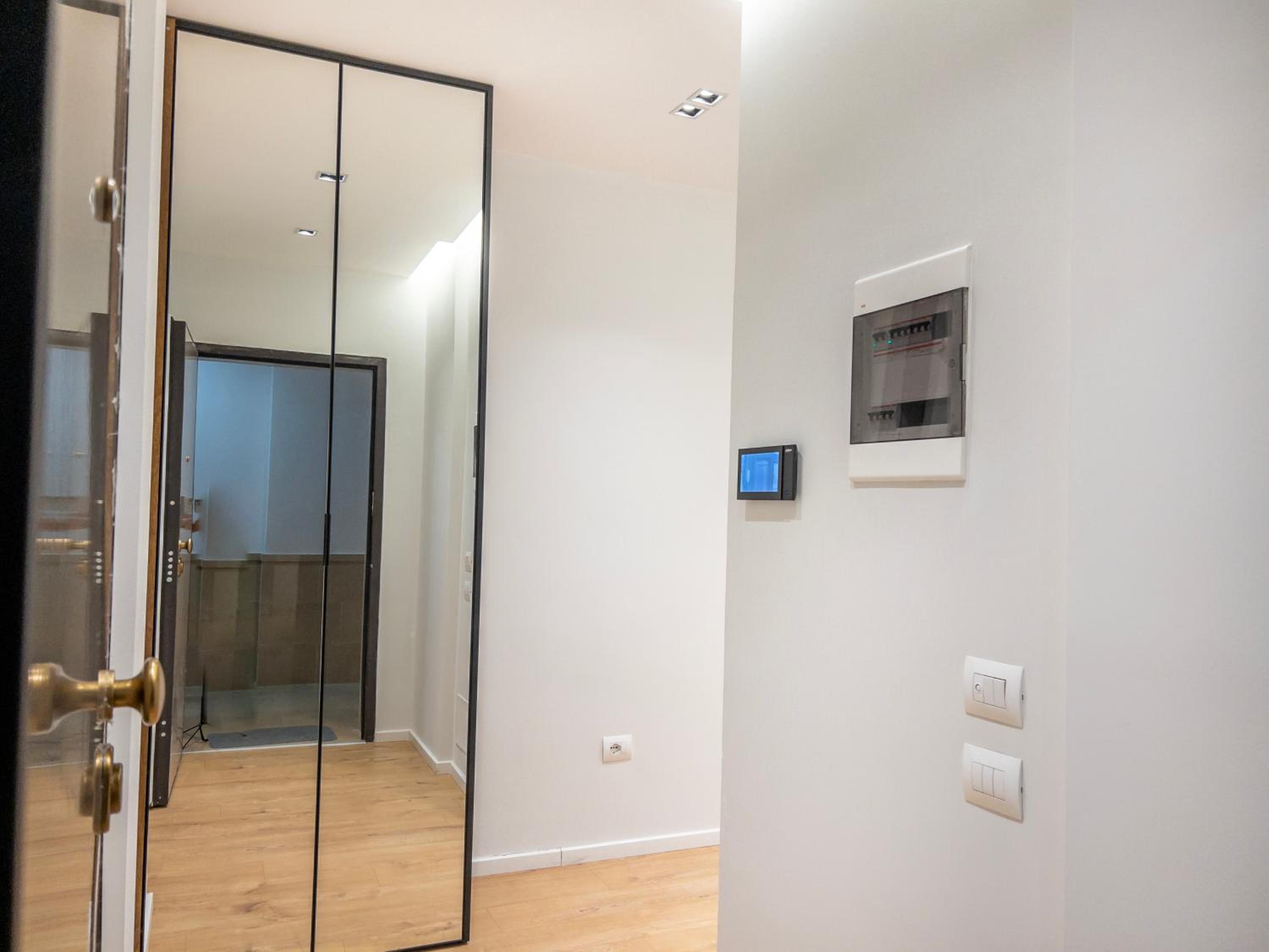 PIN Apartments - 3 Min to Skanderbeg - Free Parking