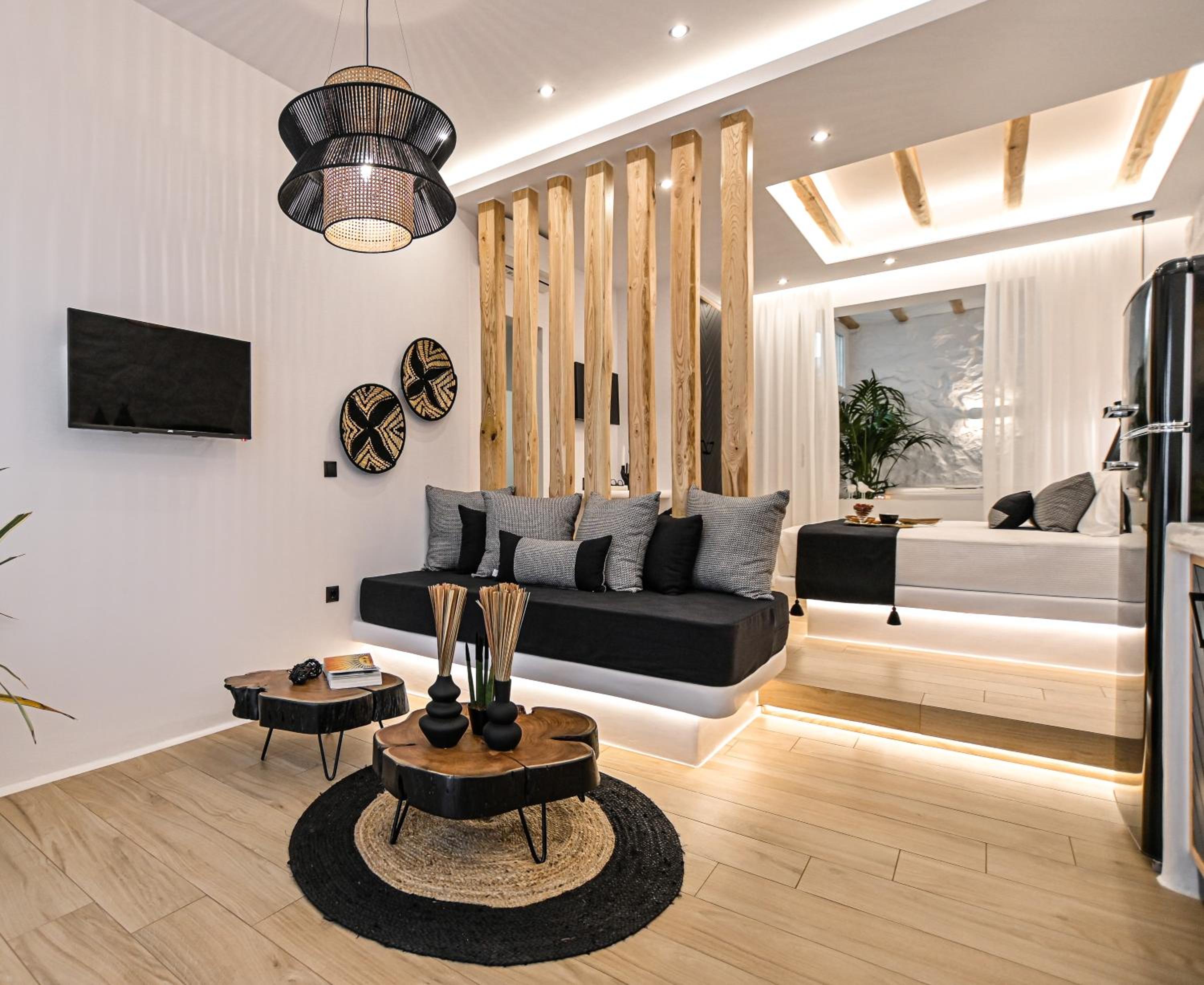 Mythos Luxury Suite photo 4