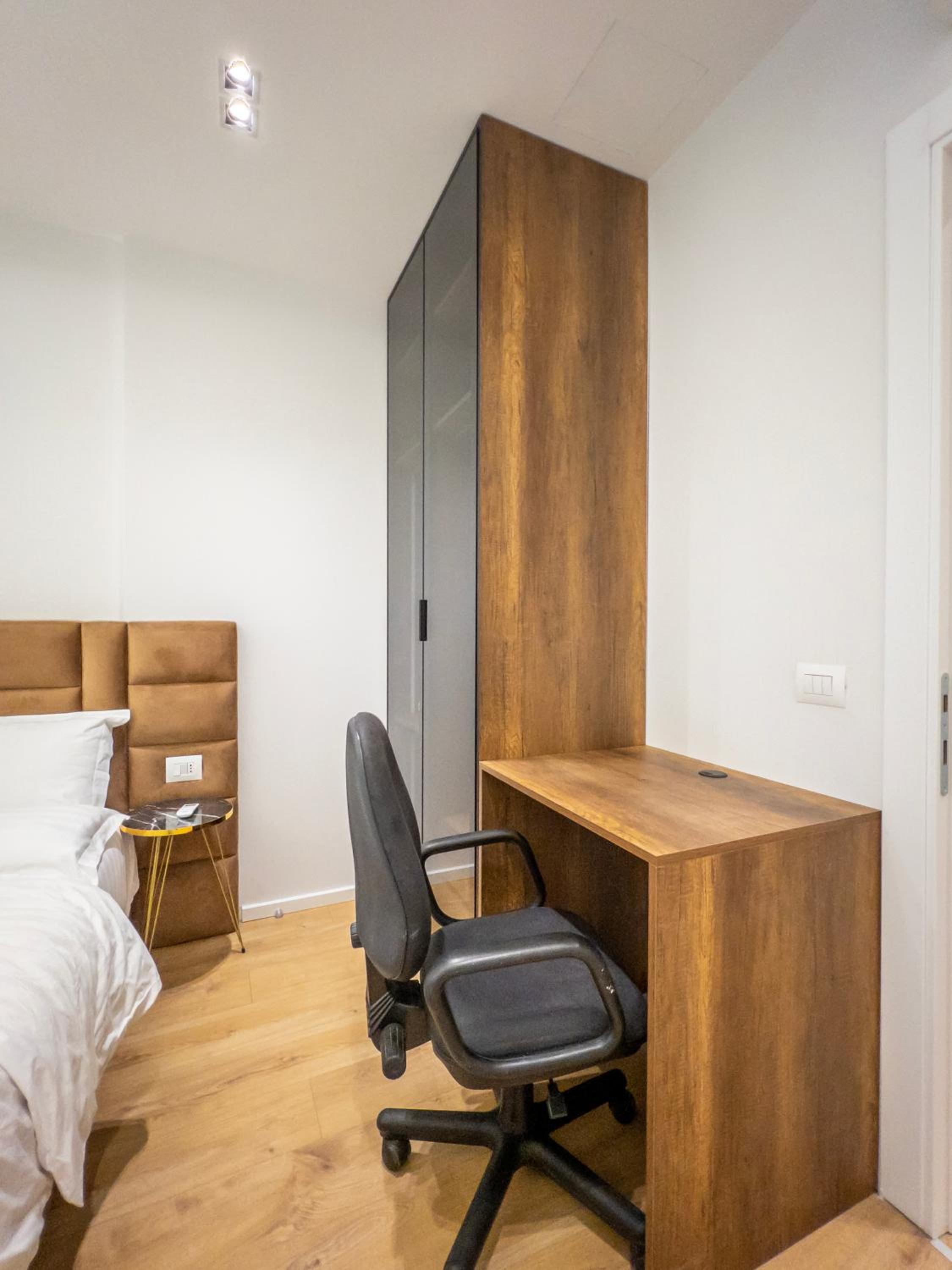 PIN Apartments - 3 Min to Skanderbeg - Free Parking