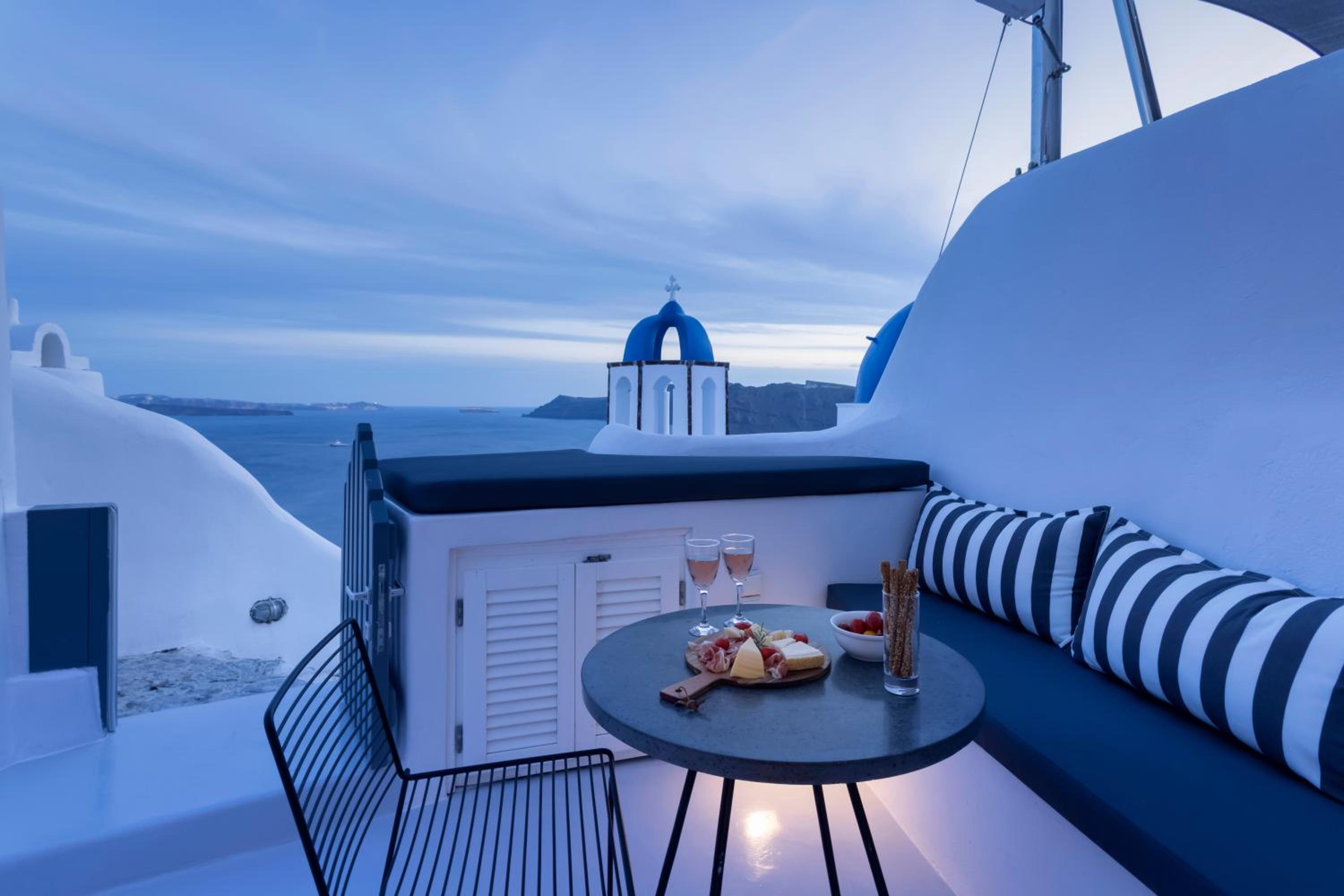 Bluedome Cavehouses by Otium Villas photo 3