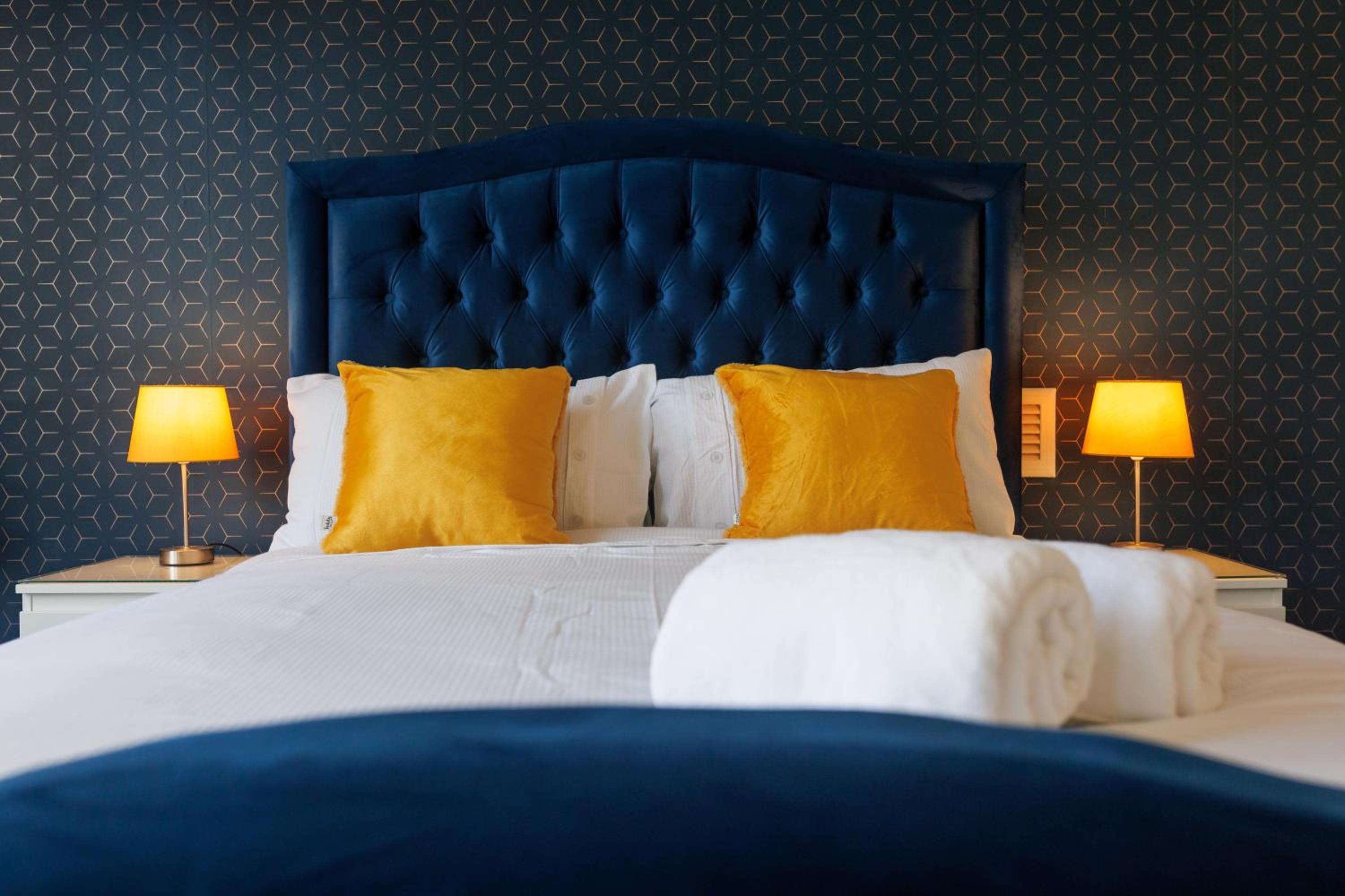 FLATZY - Stylish Abode on Doorstep of Sefton Park *10 minutes to Centre* view 2