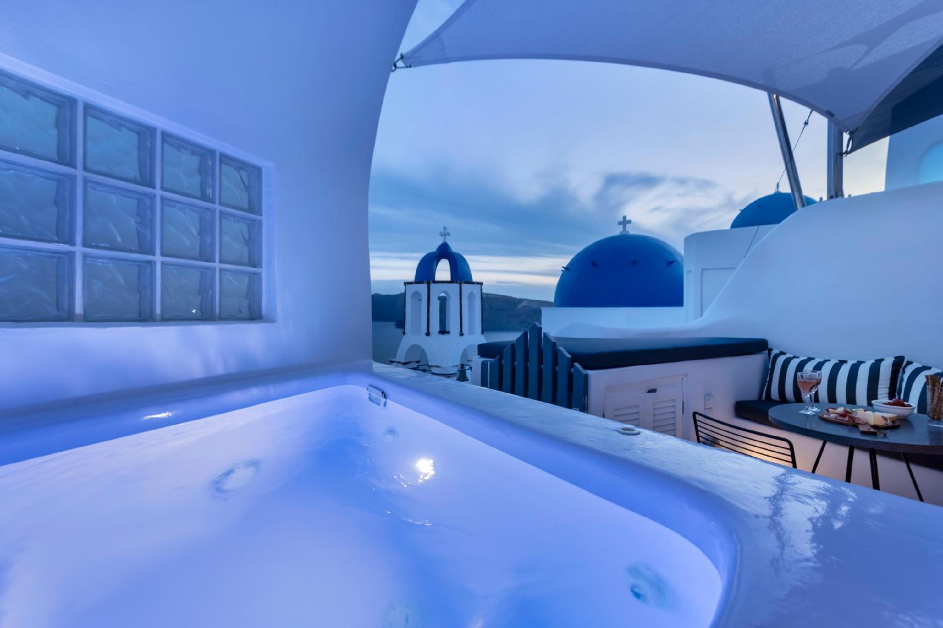 Bluedome Cavehouses by Otium Villas photo 4