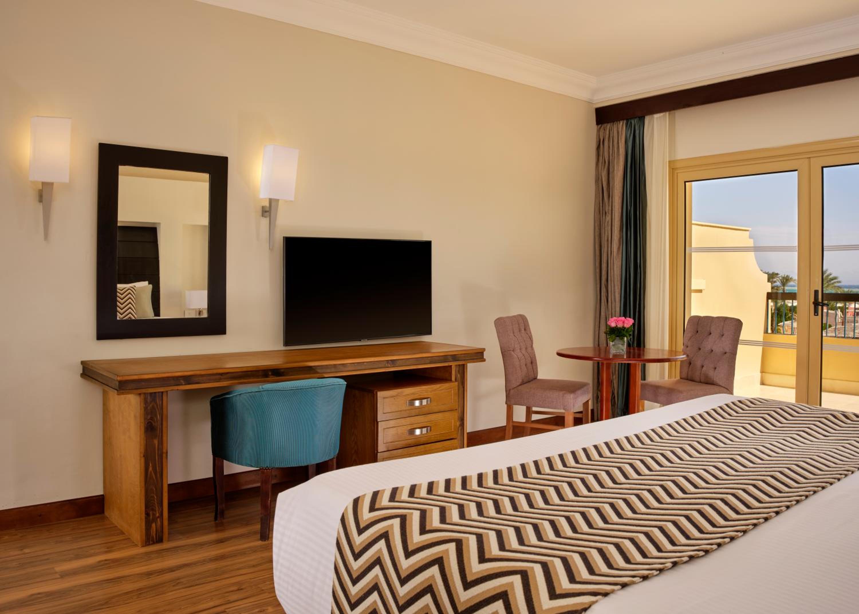Coral Sea Holiday Resort & Aqua Park