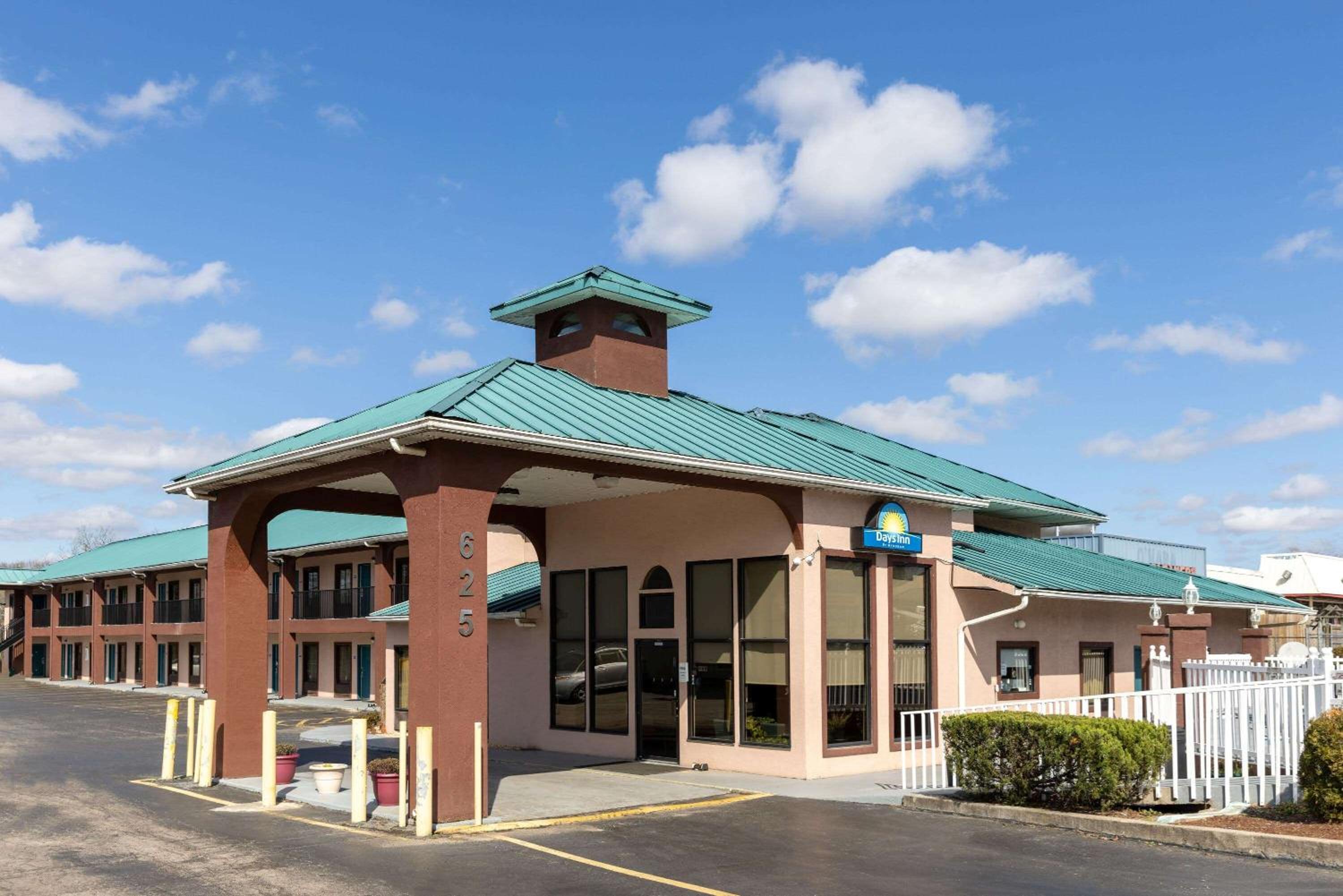 Days Inn by Wyndham Jackson view 3