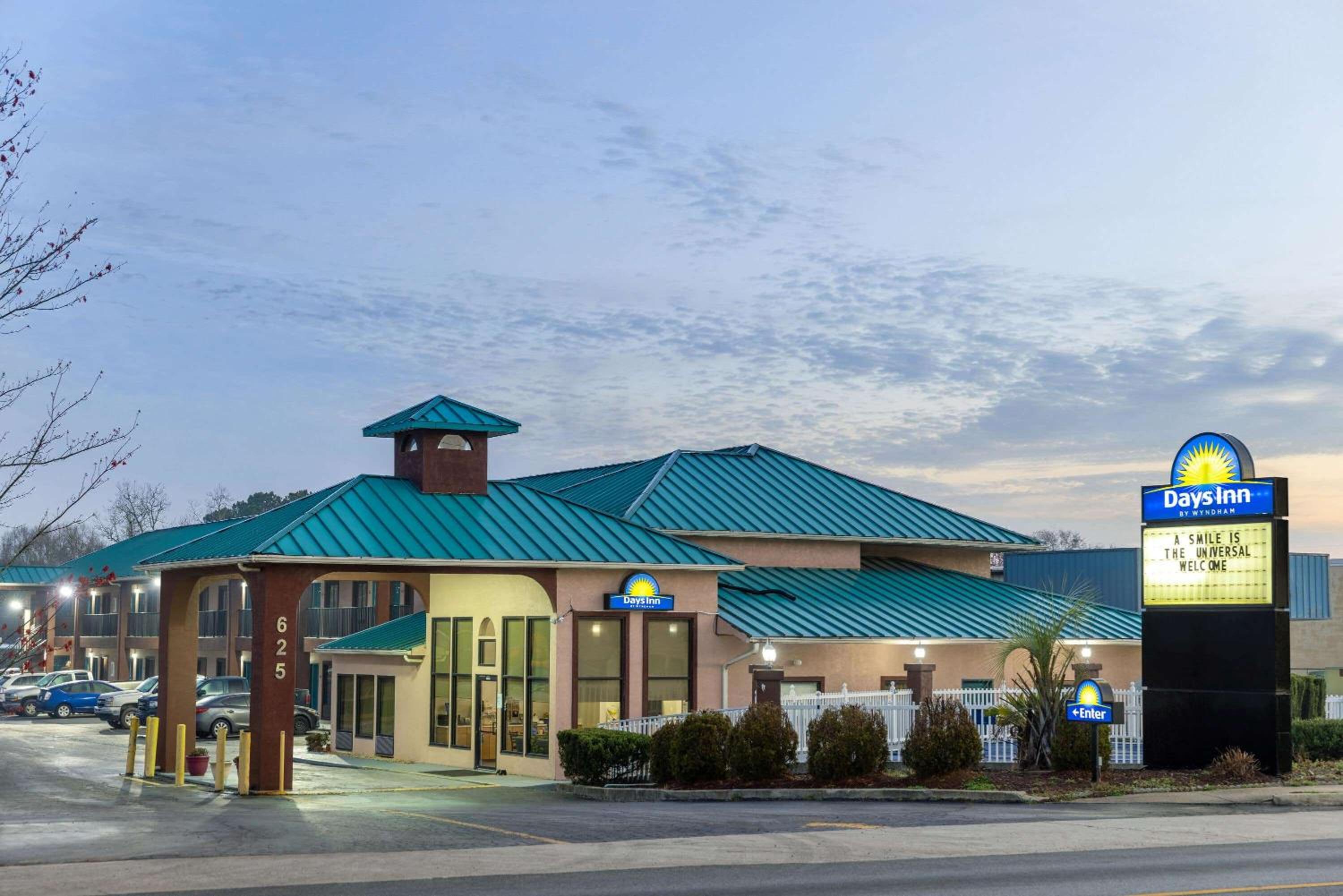 Days Inn by Wyndham Jackson view 5