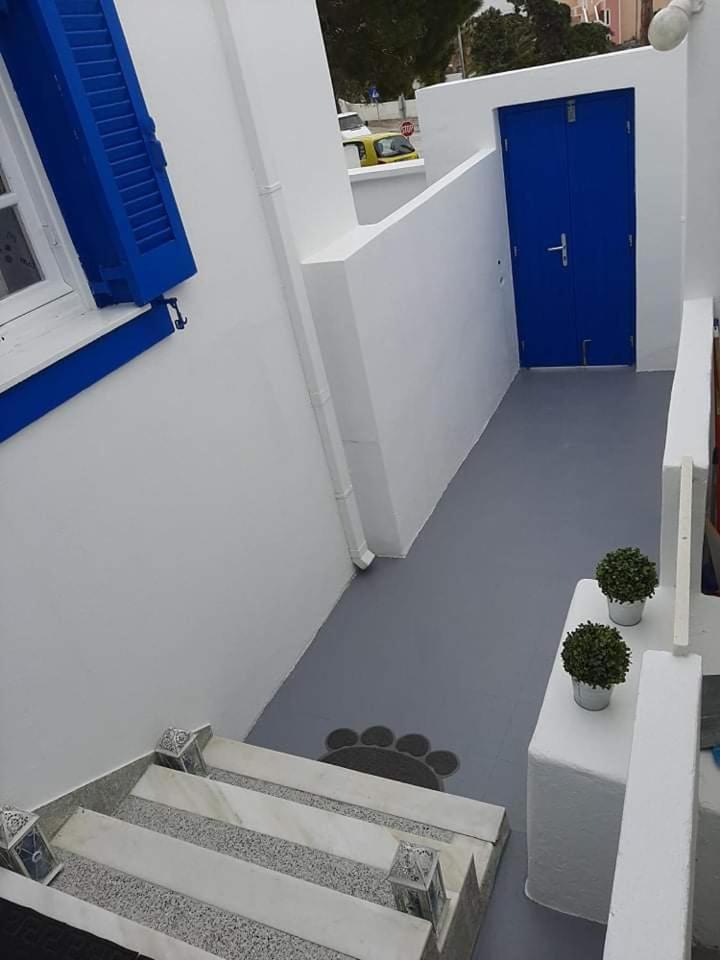 Maraki's Little House Santorini photo 4