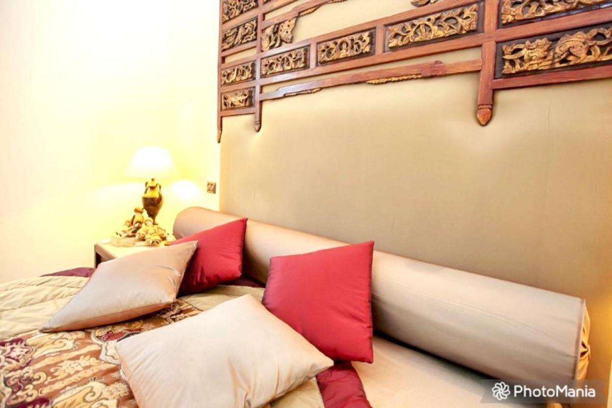5 bedrooms mansion with private pool enclosed garden and wifi at Gesturi