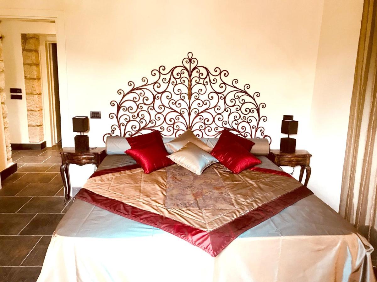 5 bedrooms mansion with private pool enclosed garden and wifi at Gesturi
