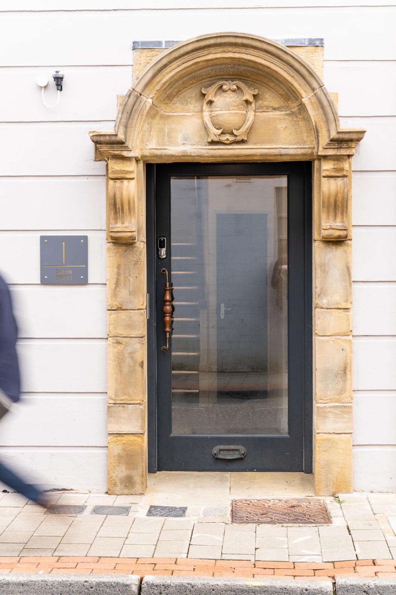 Hotel Bryan Street Apartments - Image 1