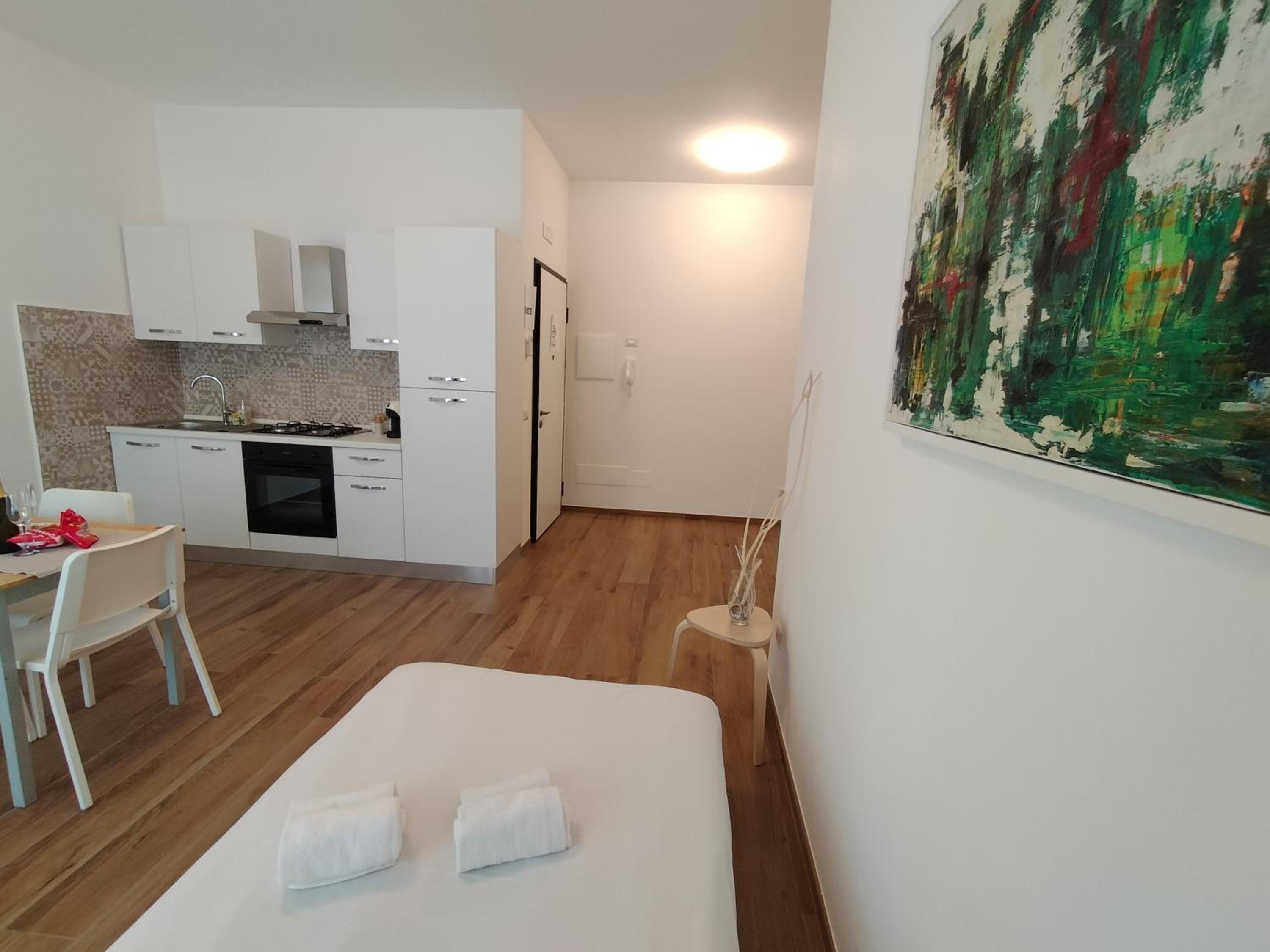 Viriamo House ROMA view 4