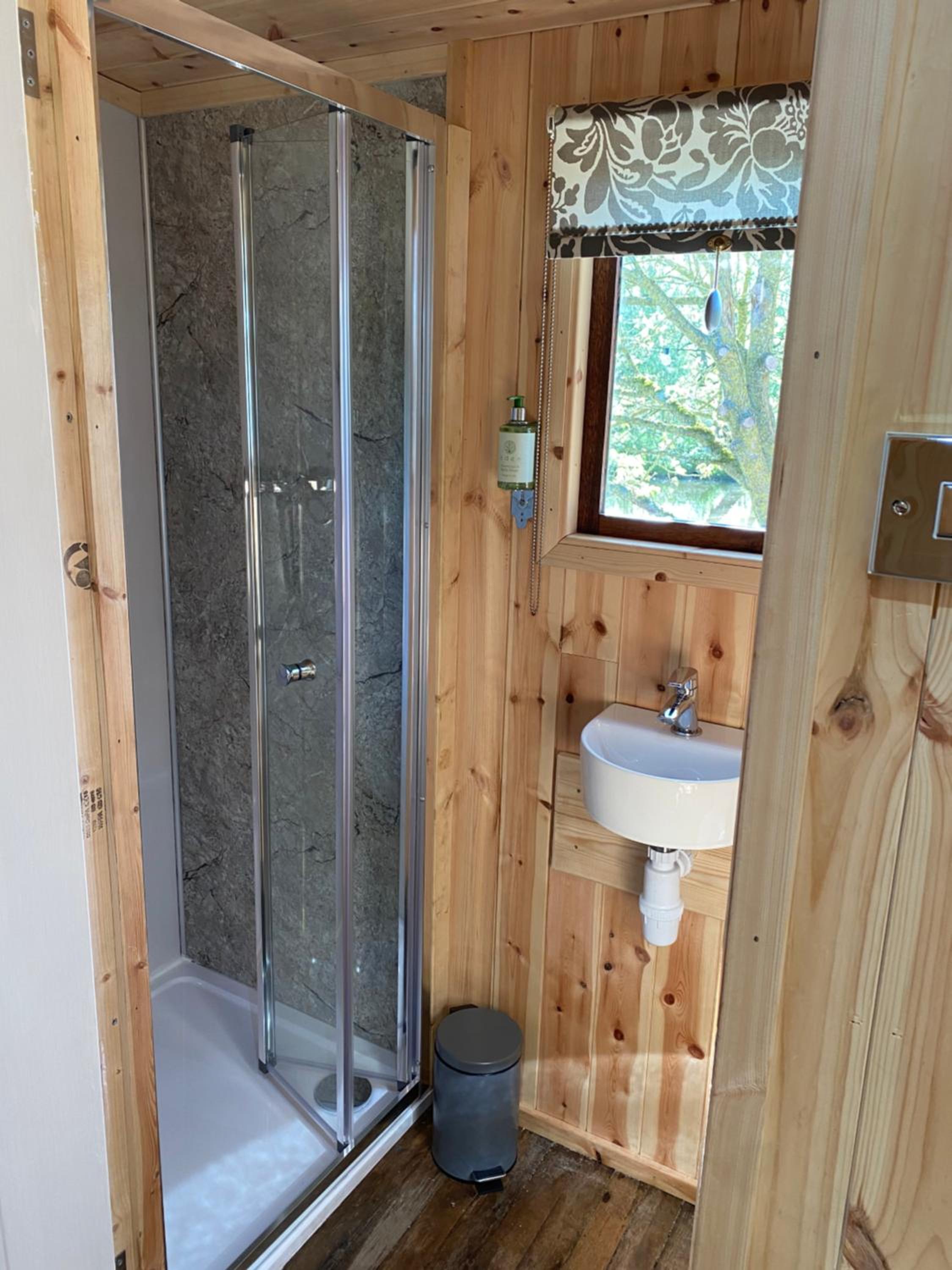 Fairwood Lakes Holiday Park
