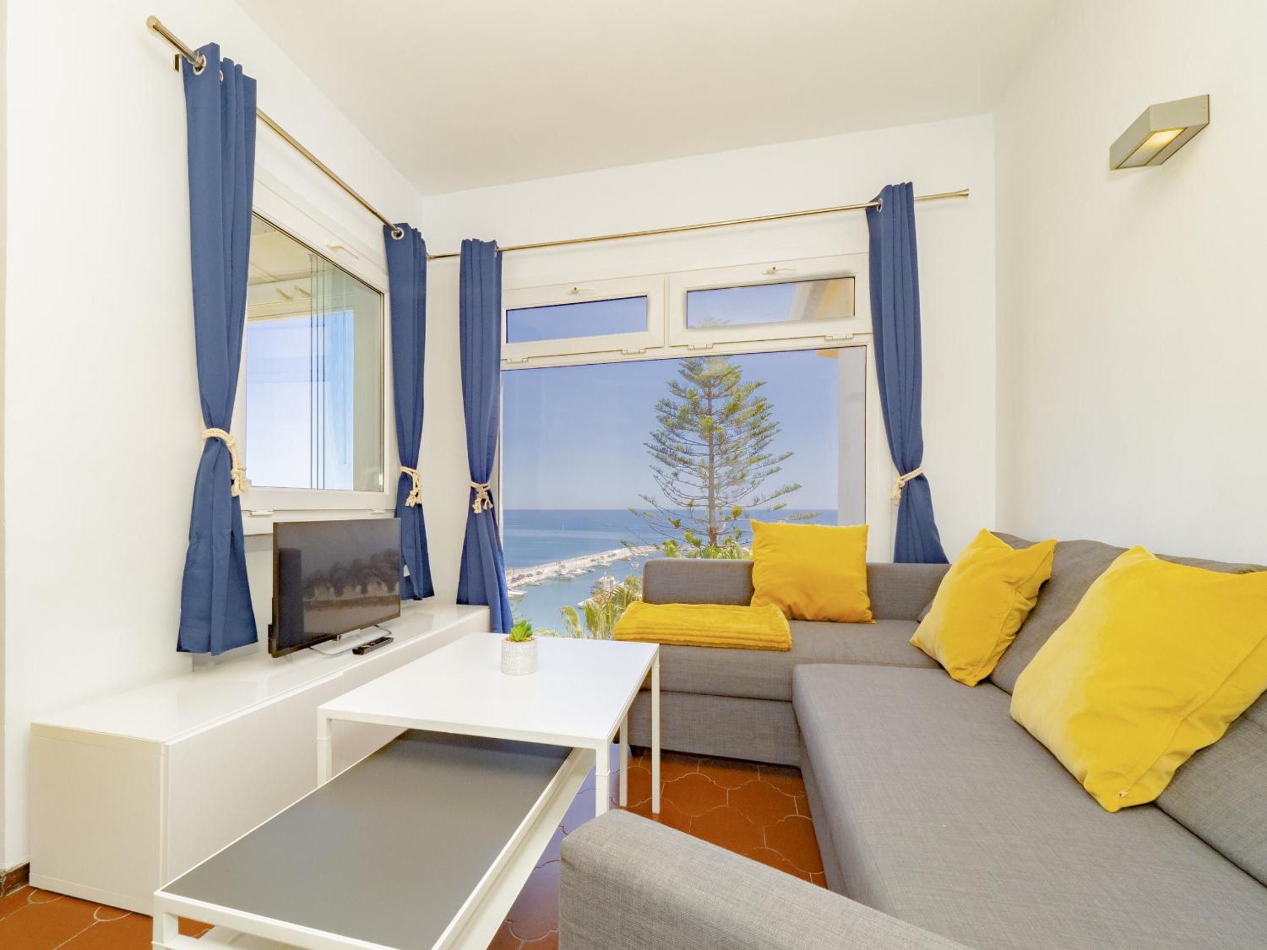 Cubo's Penthouse Cabopino Port Marbella & Parking photo 2