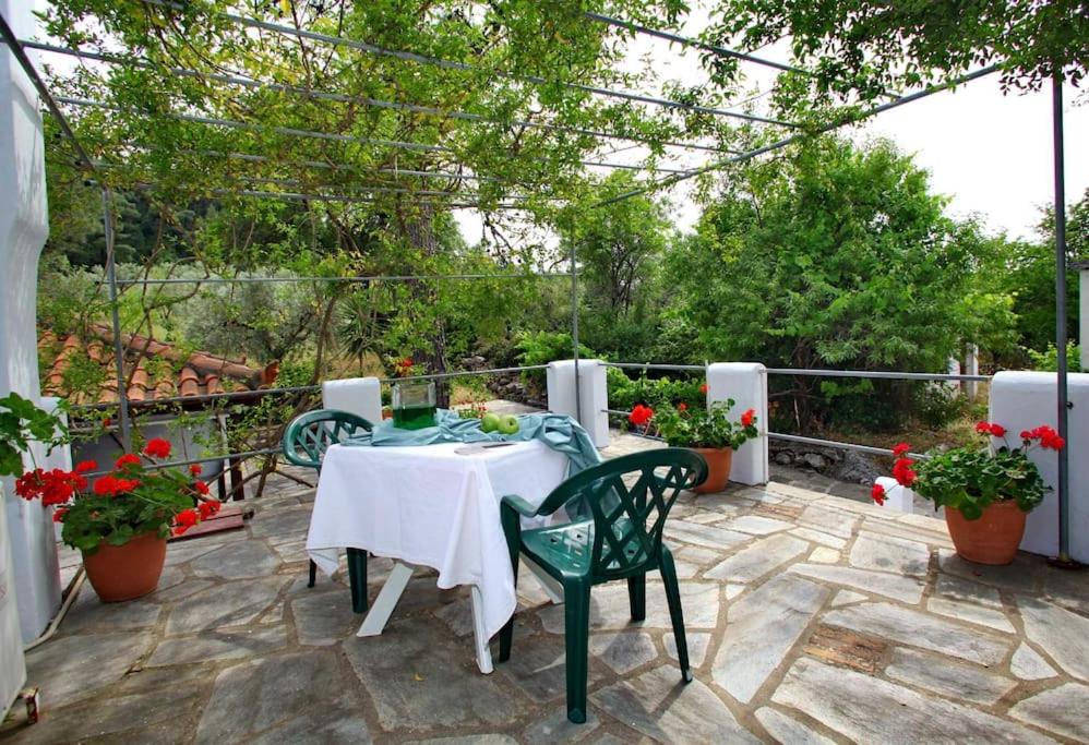 Skopelos Panormos Vassilios Cottage view 2