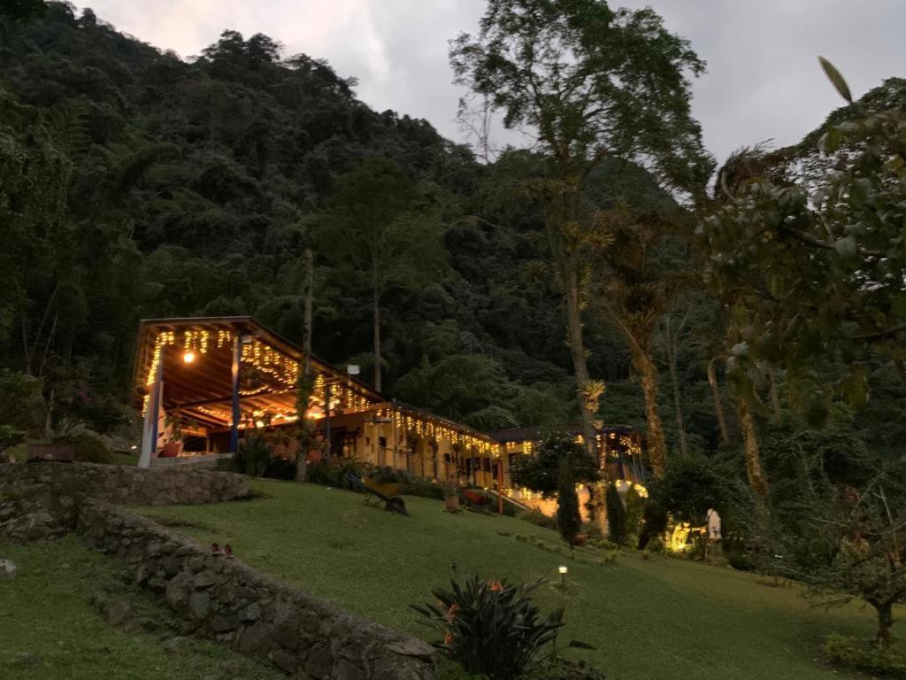 FINCA HOTEL CARMONIA DEL BOSQUE