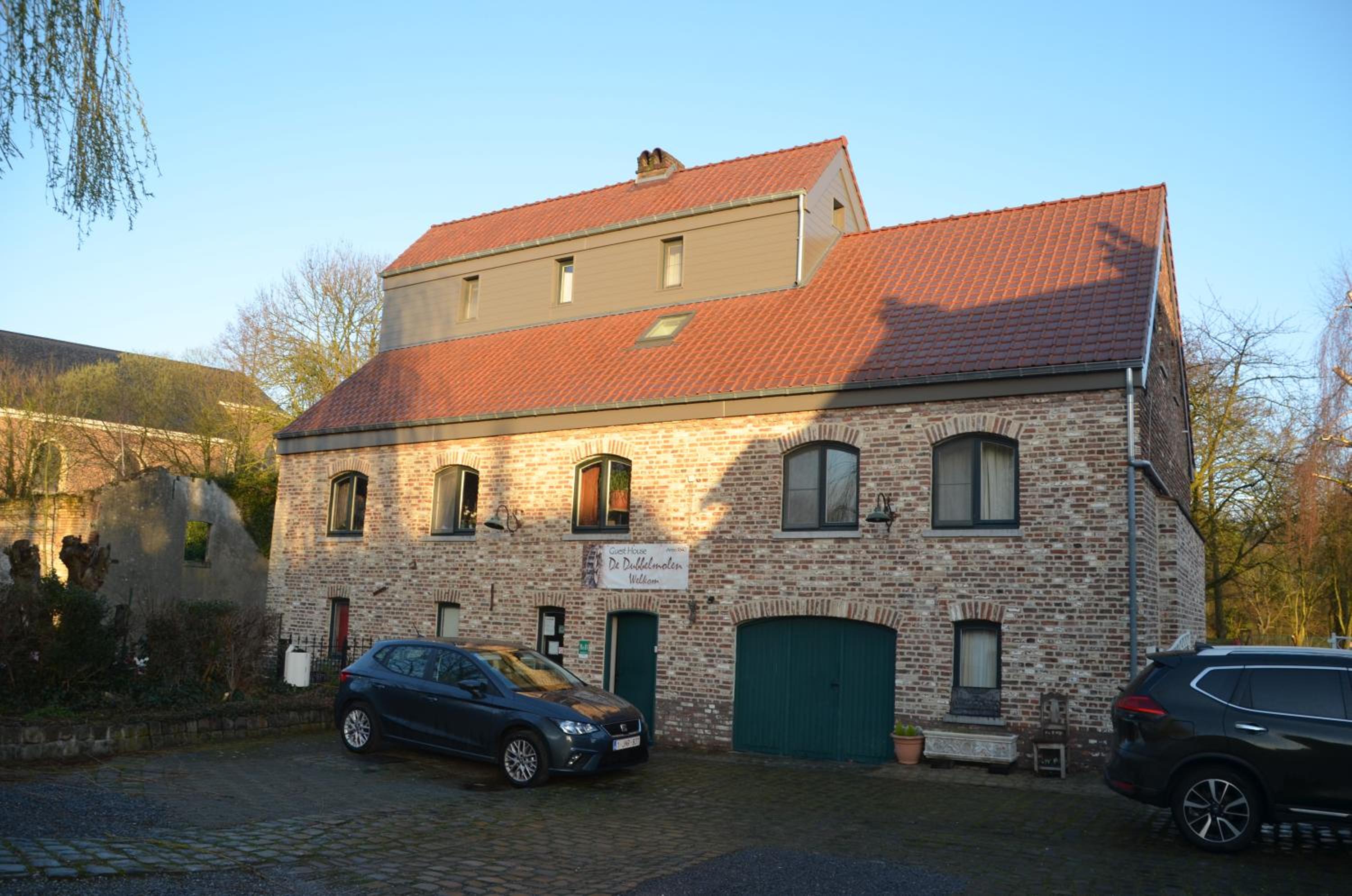 Hotel B&B De Dubbelmolen - Image 1