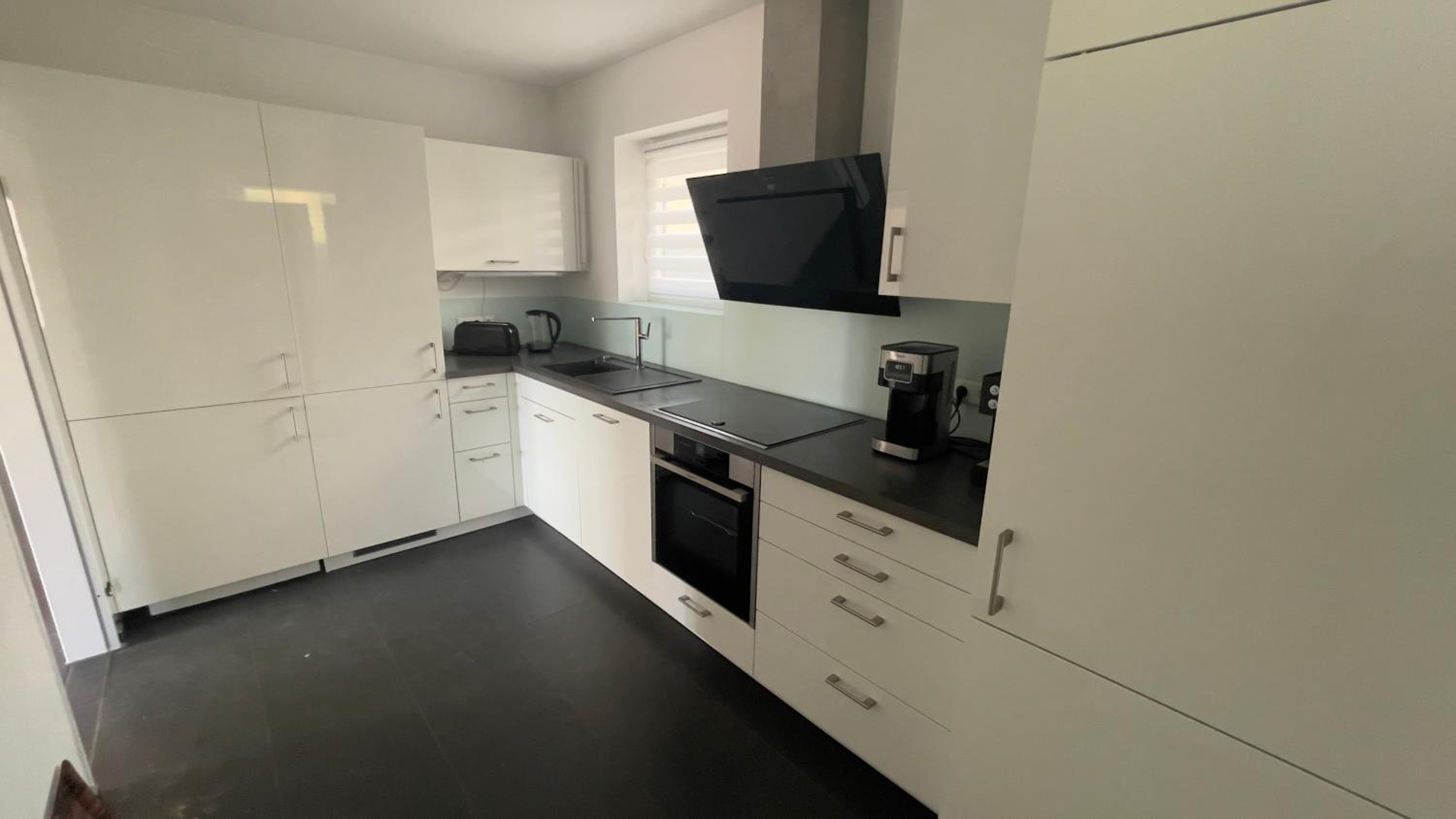 PENTHOUSE - 3 Schlafzimmer- sonnige Dachterrasse -Whirlpool & Alpenblick - Perfekt für Romantik oder Familienurlaub mit Kind, Hund willkommen - by FerienWo
