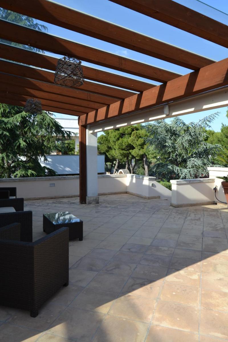 outdoor BBQ area