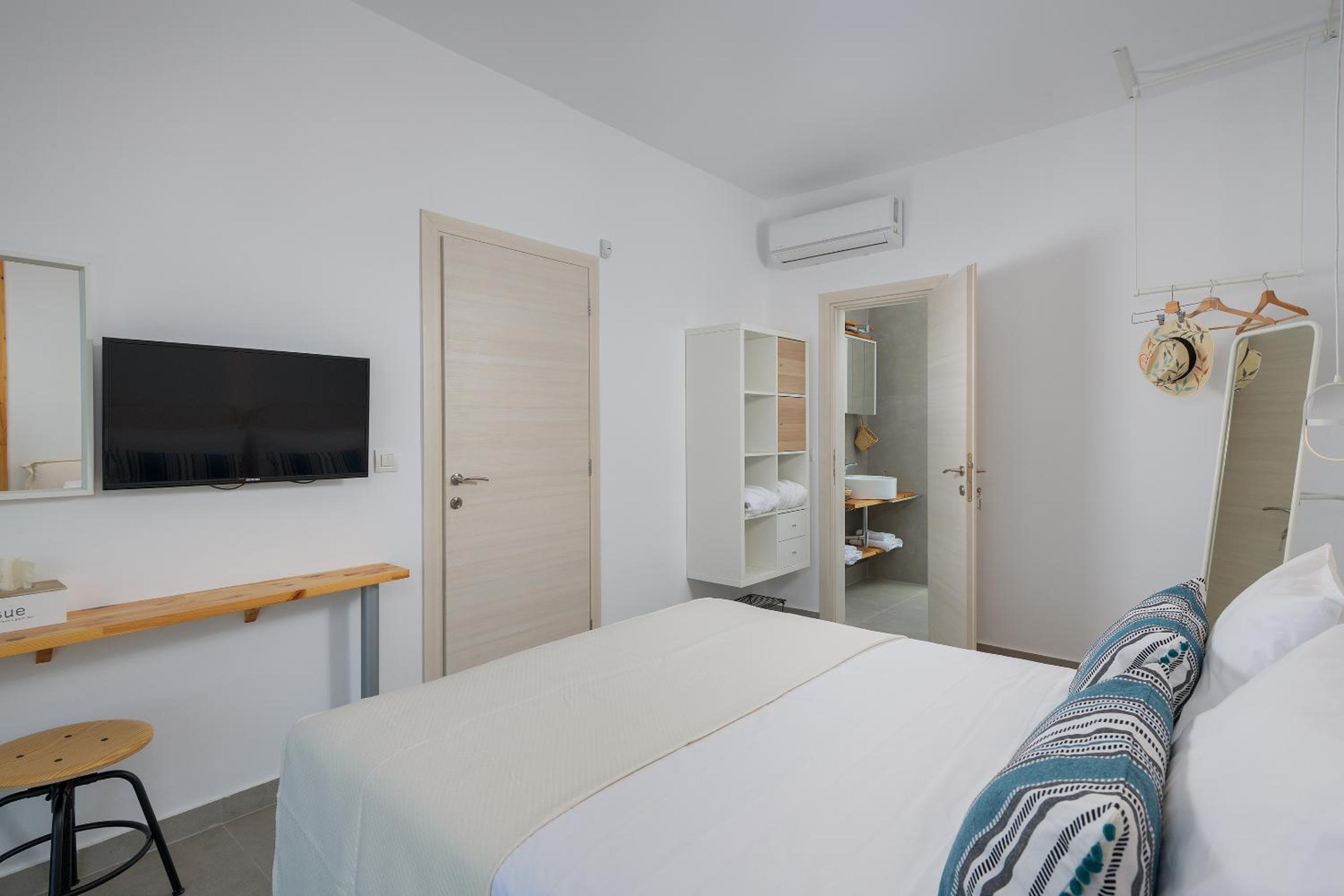 Niva Kamiros Apartments view 5