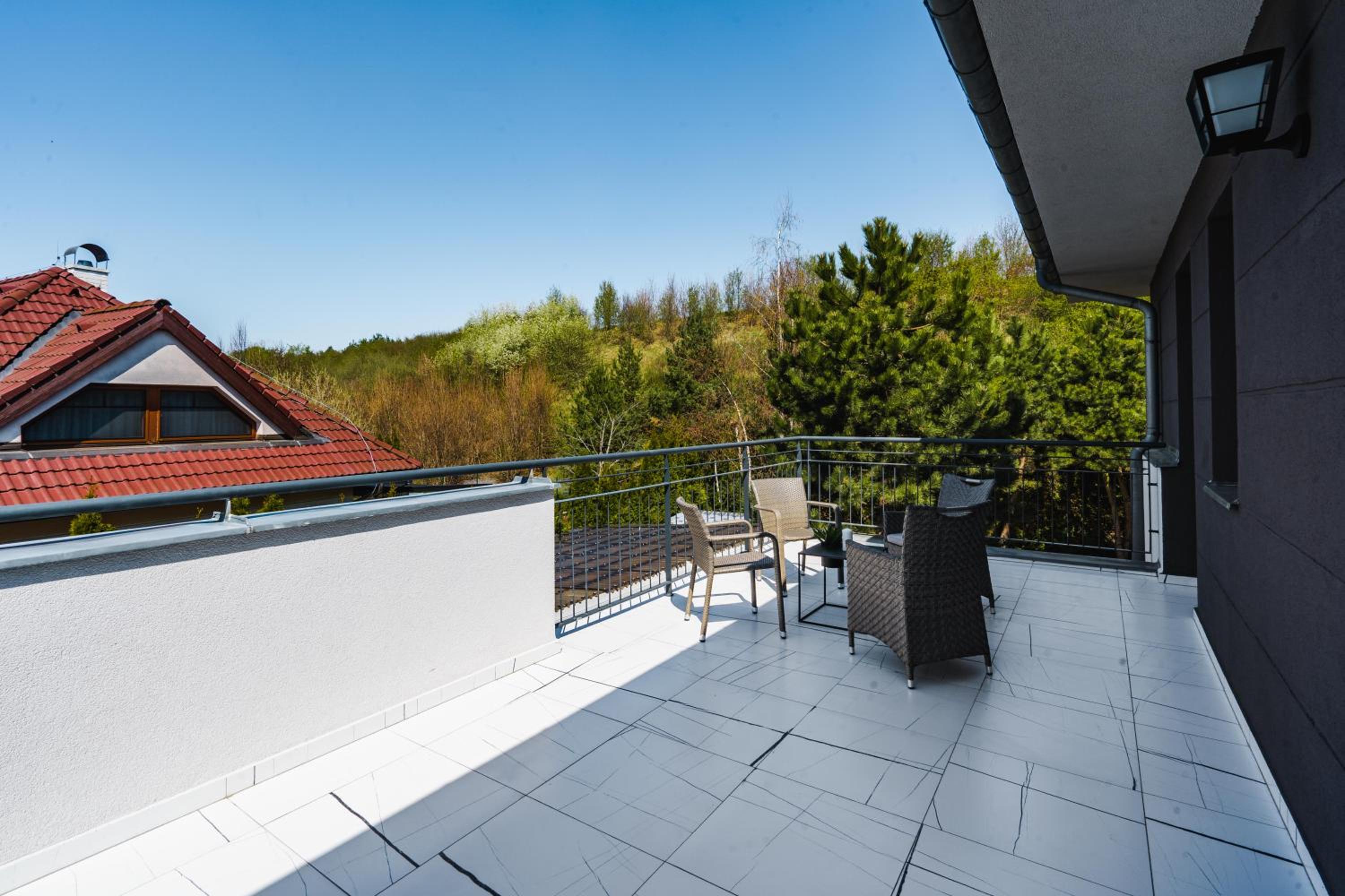 Serenity Luxusní vila s vířivkou a zahradou u Prahy