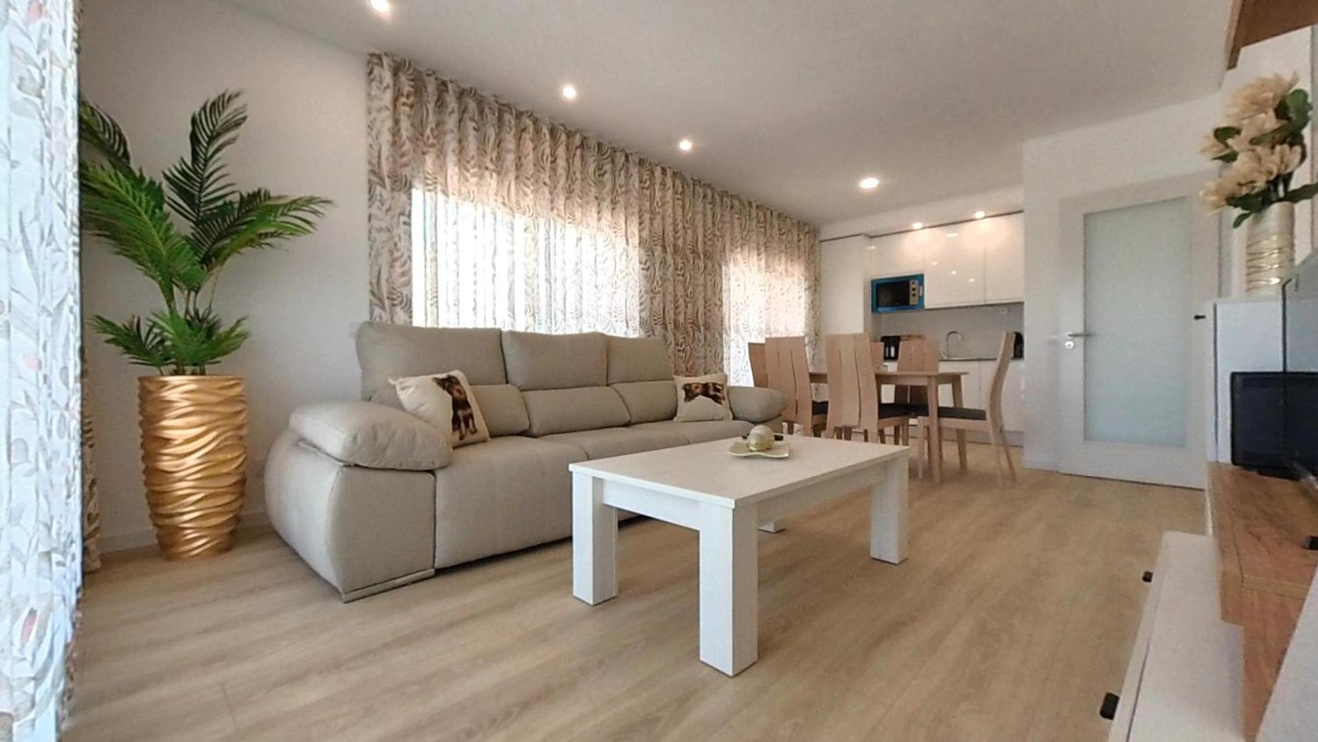 Premium Residence L3 1B view 3