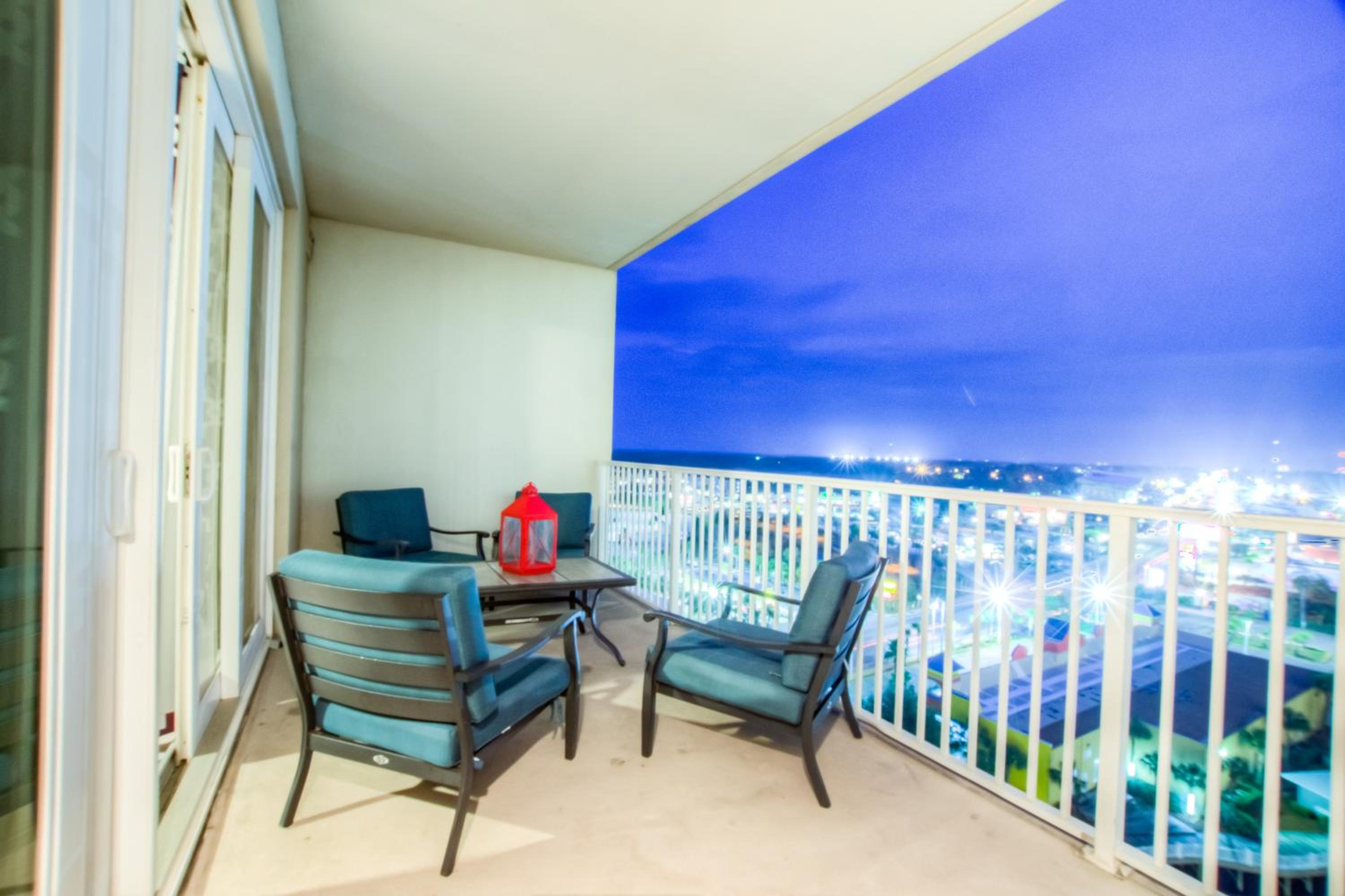 Laketown Wharf 1136 By Aneliya view 2