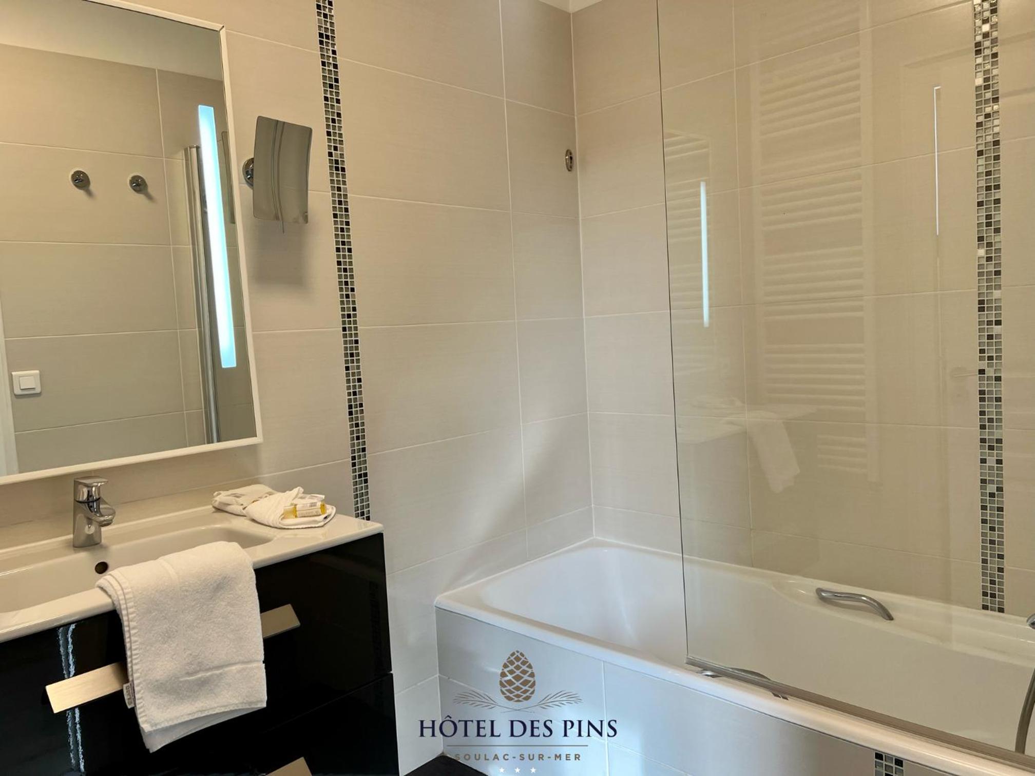 Hotel des Pins - Property Image 14