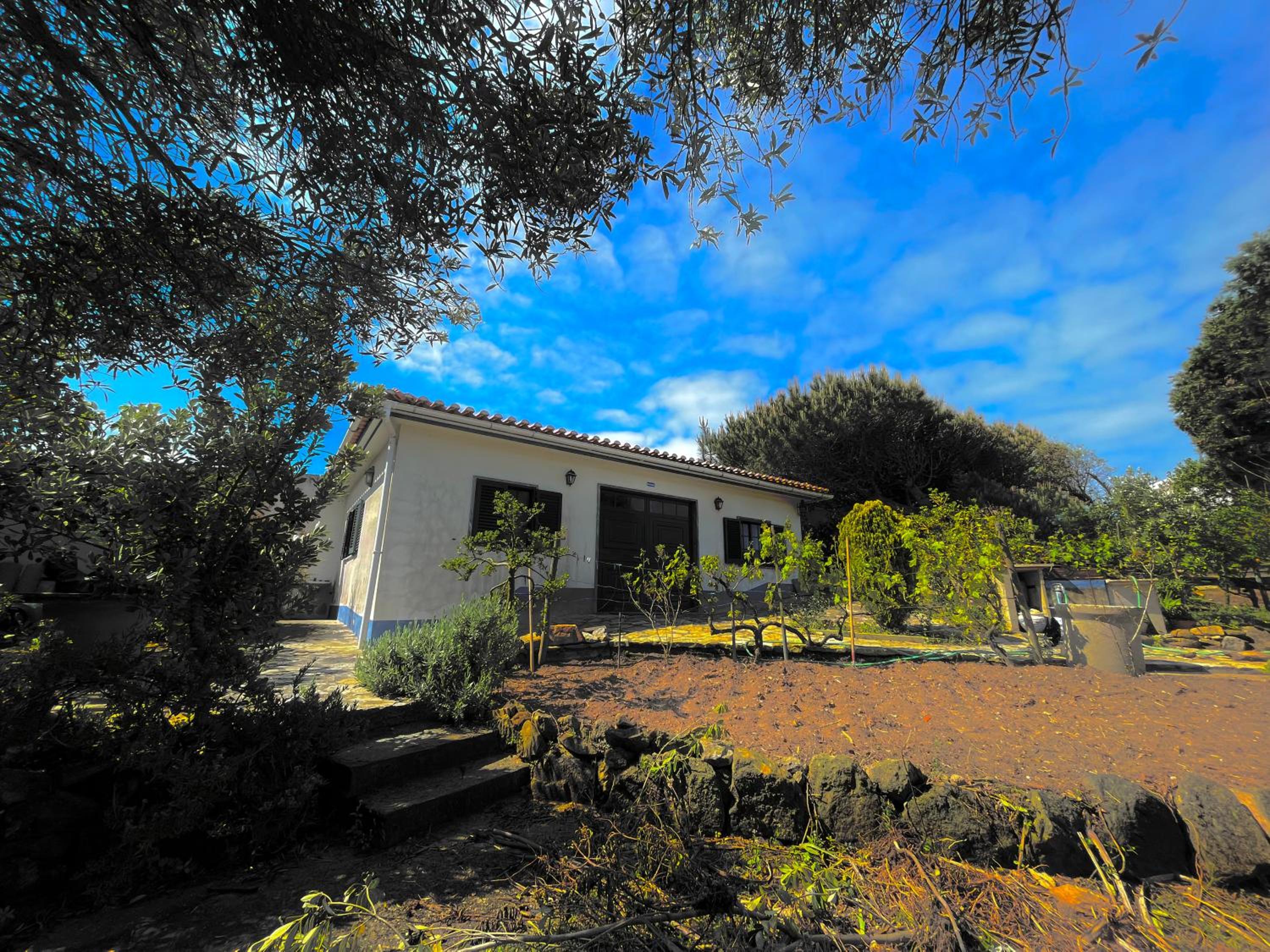 Hotel Silver Coast Vacation - Your Unique Inn - Image 1