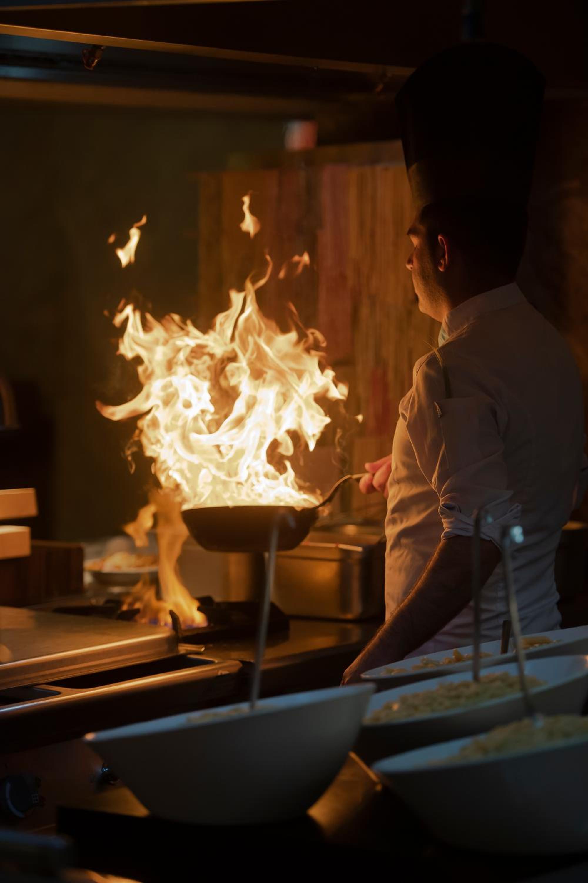 Oz Hotels Side Premium - Image 16