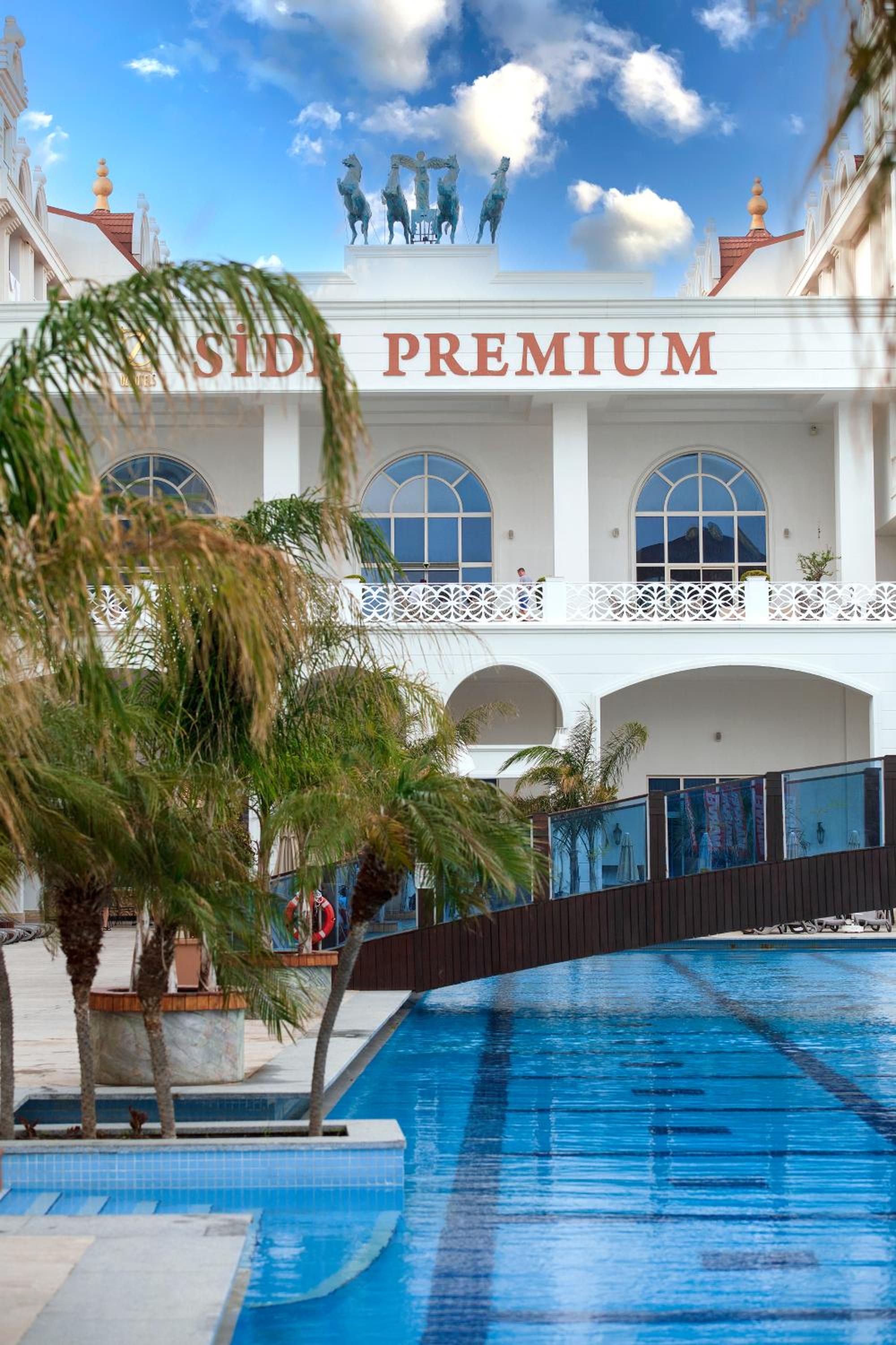 Oz Hotels Side Premium - Image 155