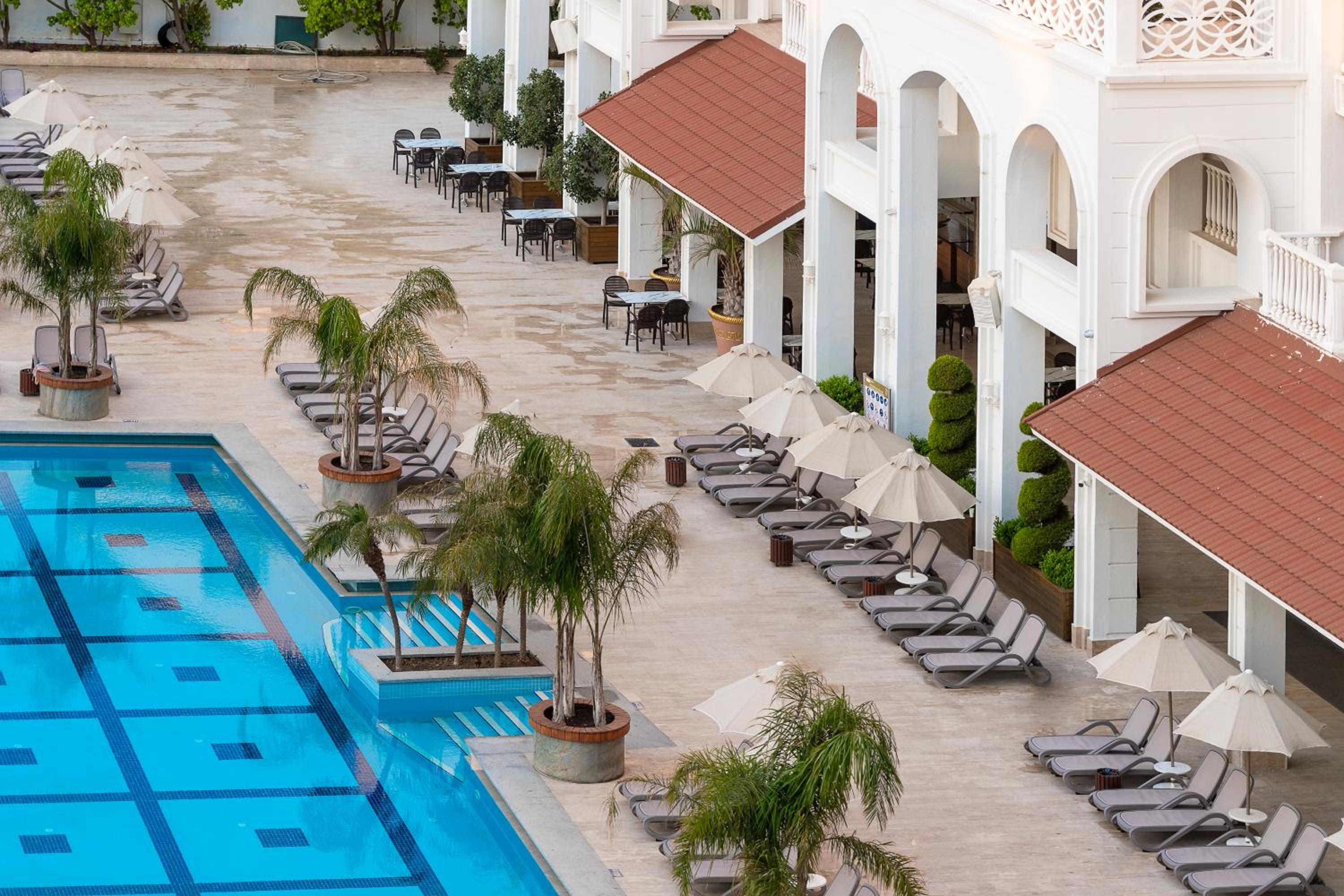 Oz Hotels Side Premium - Image 52