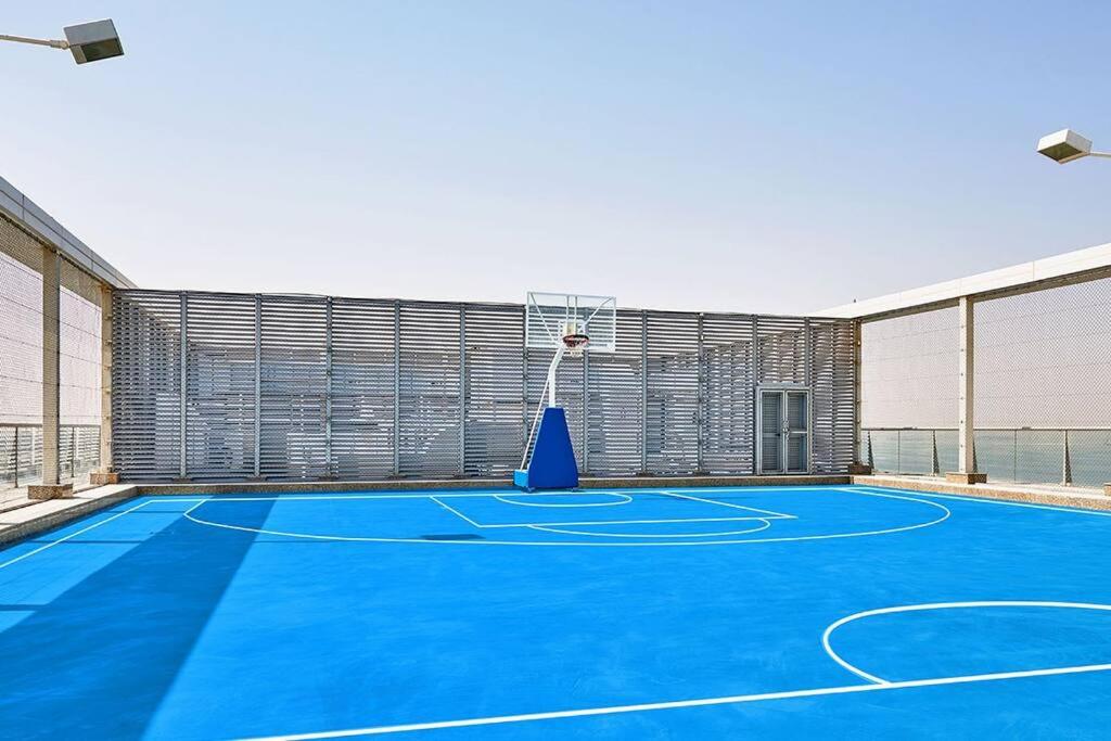 Summer By The Sea Ultra Luxe 1 bedroom Apartment with a private beach - Al Marjan Island