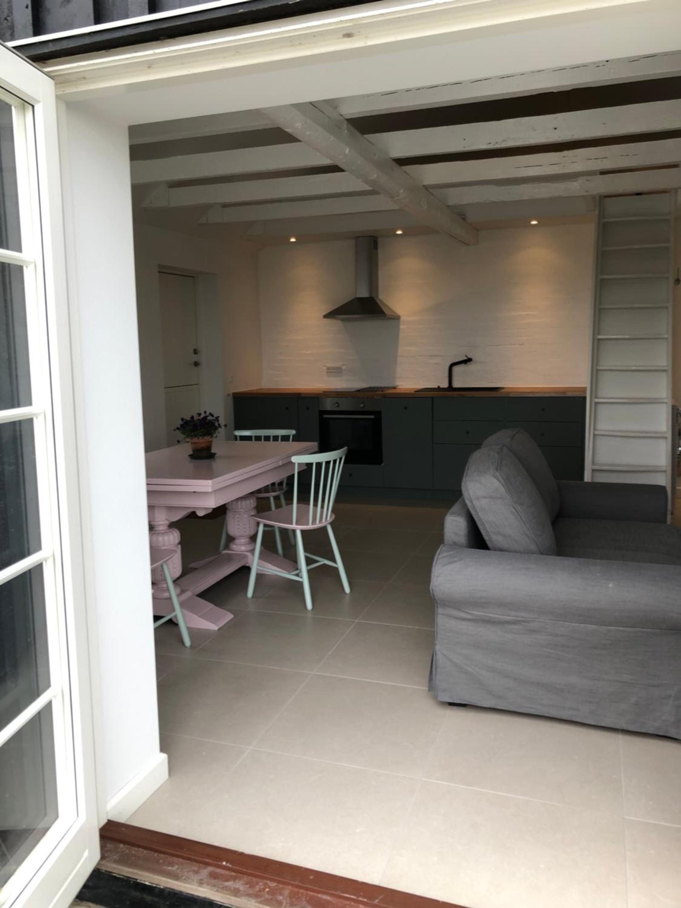 Country-living with a lovely view and own terrace, entrance and parking view 2